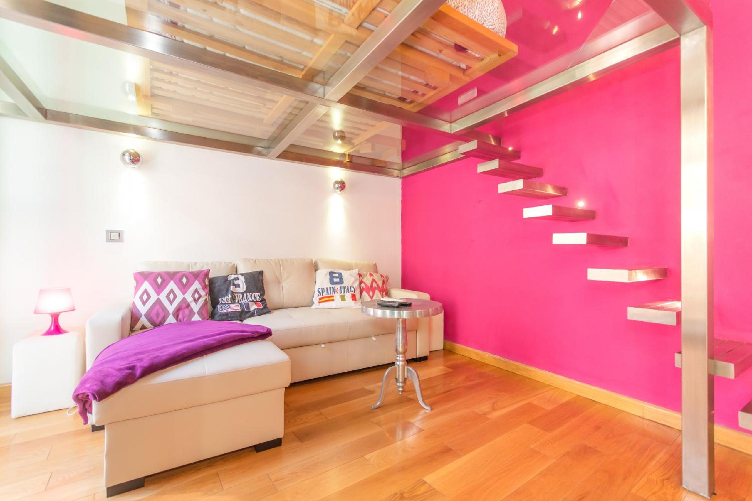 Cubo's Estudio Carreteria 33 2A