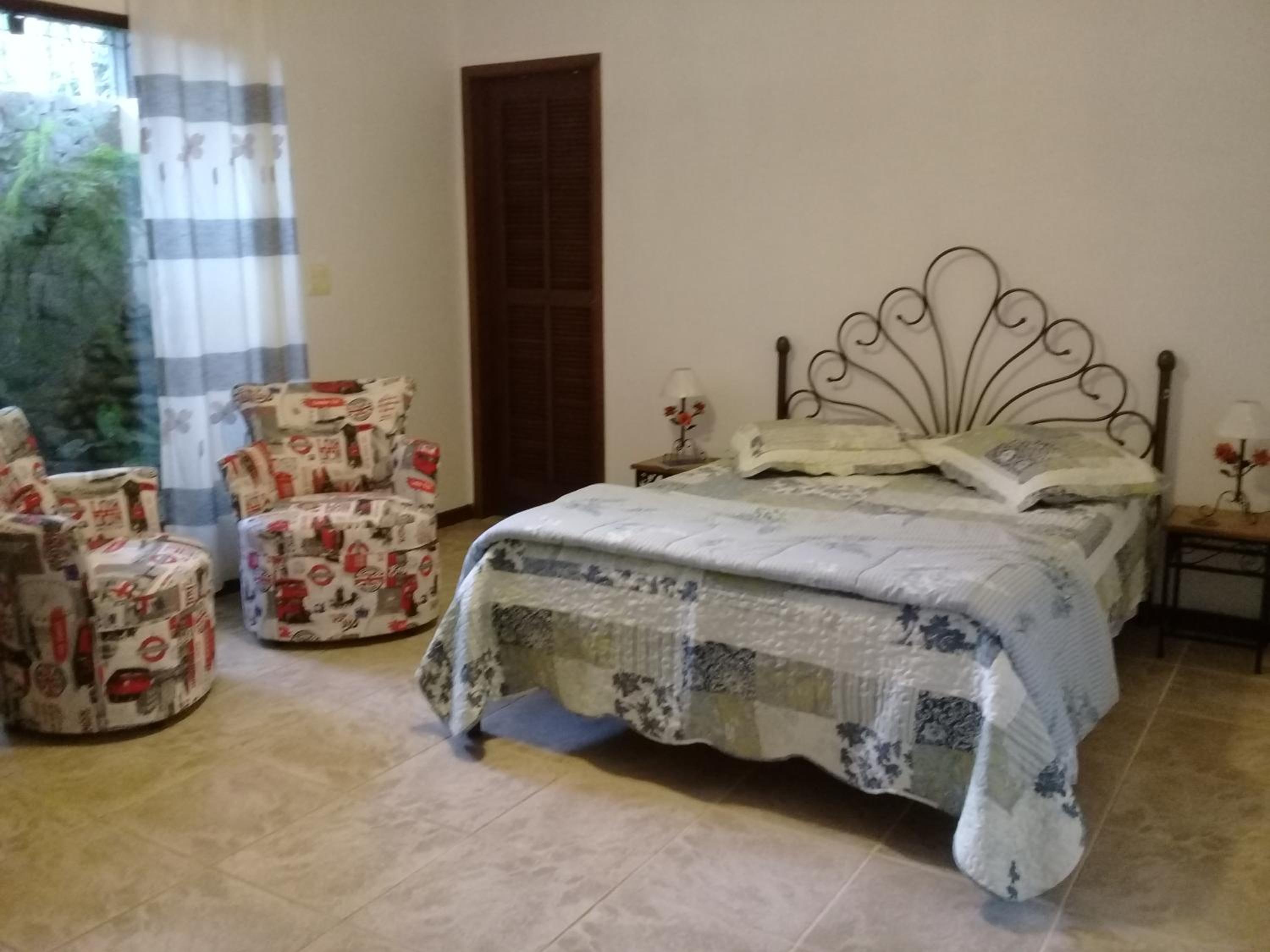 Mansão Adonai nas Cachoeiras de Penedo