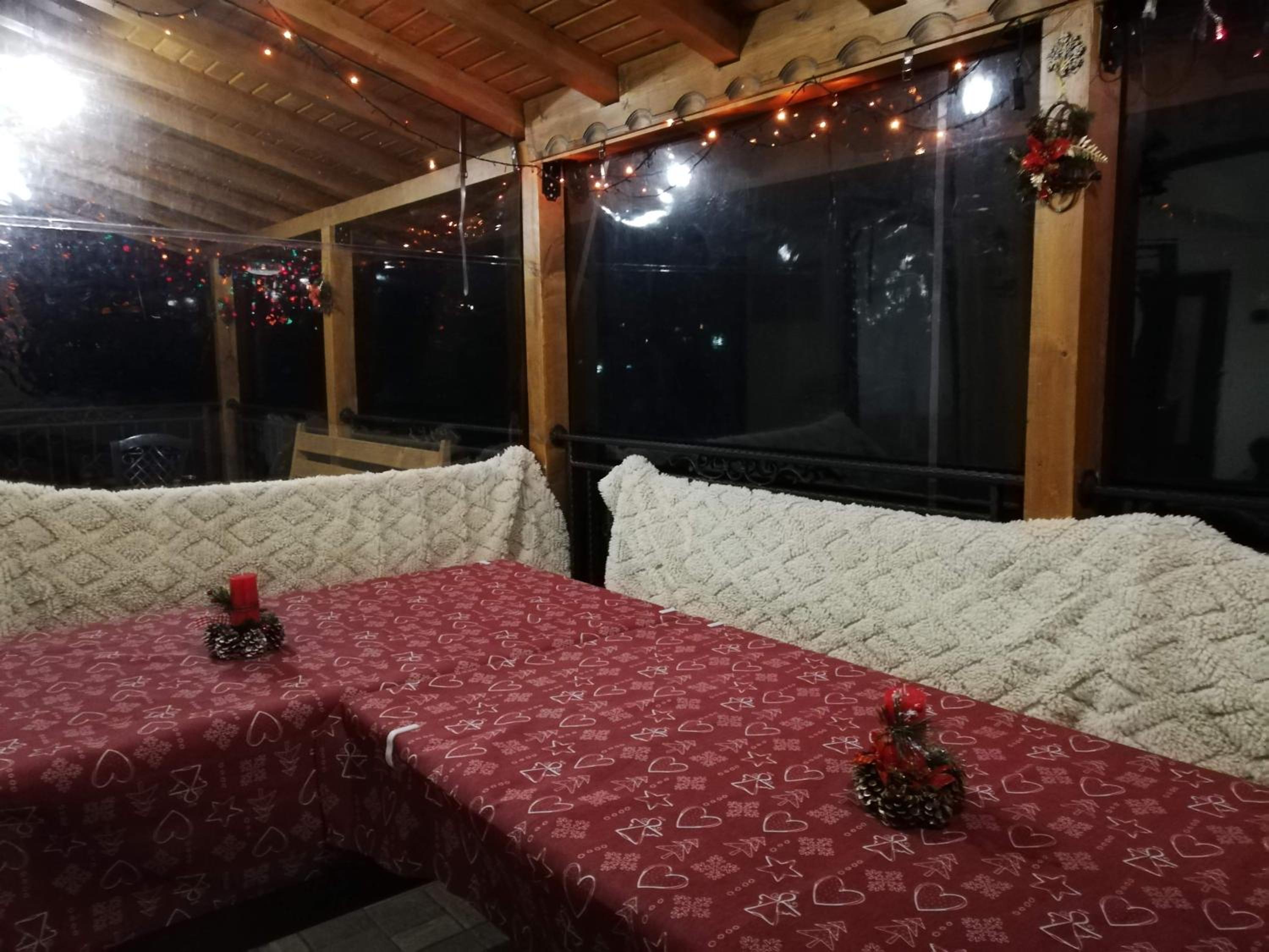 Divna Forest & Lake House