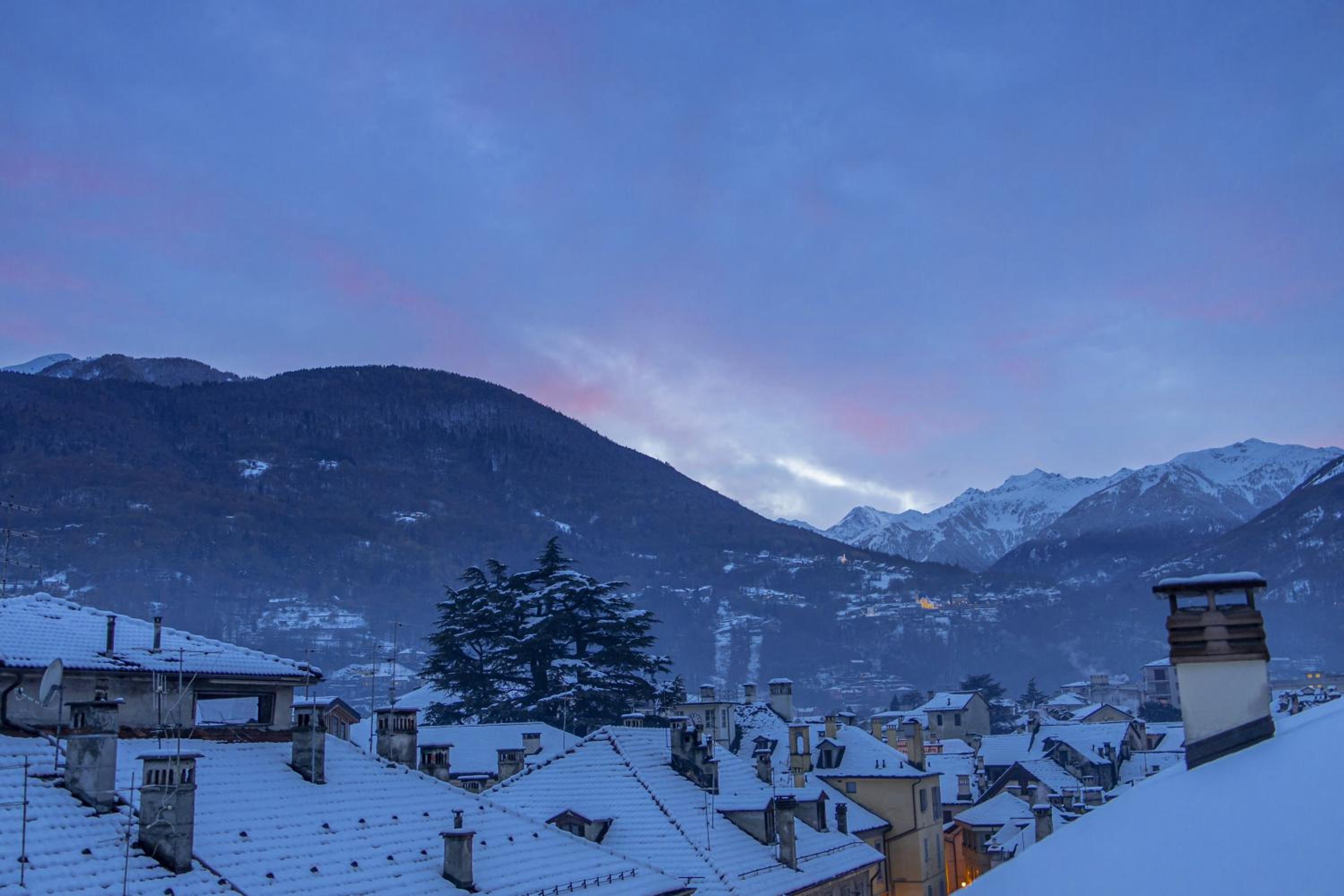 Panoramic Penthouse - In the heart of Domodossola view 3