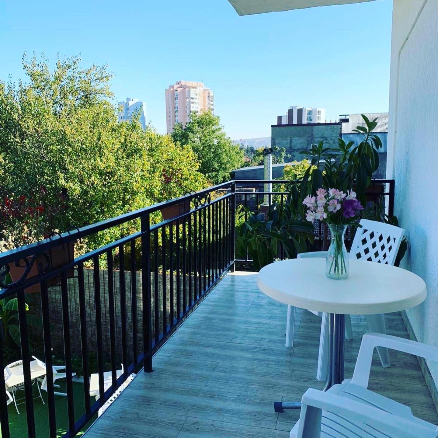 balcony