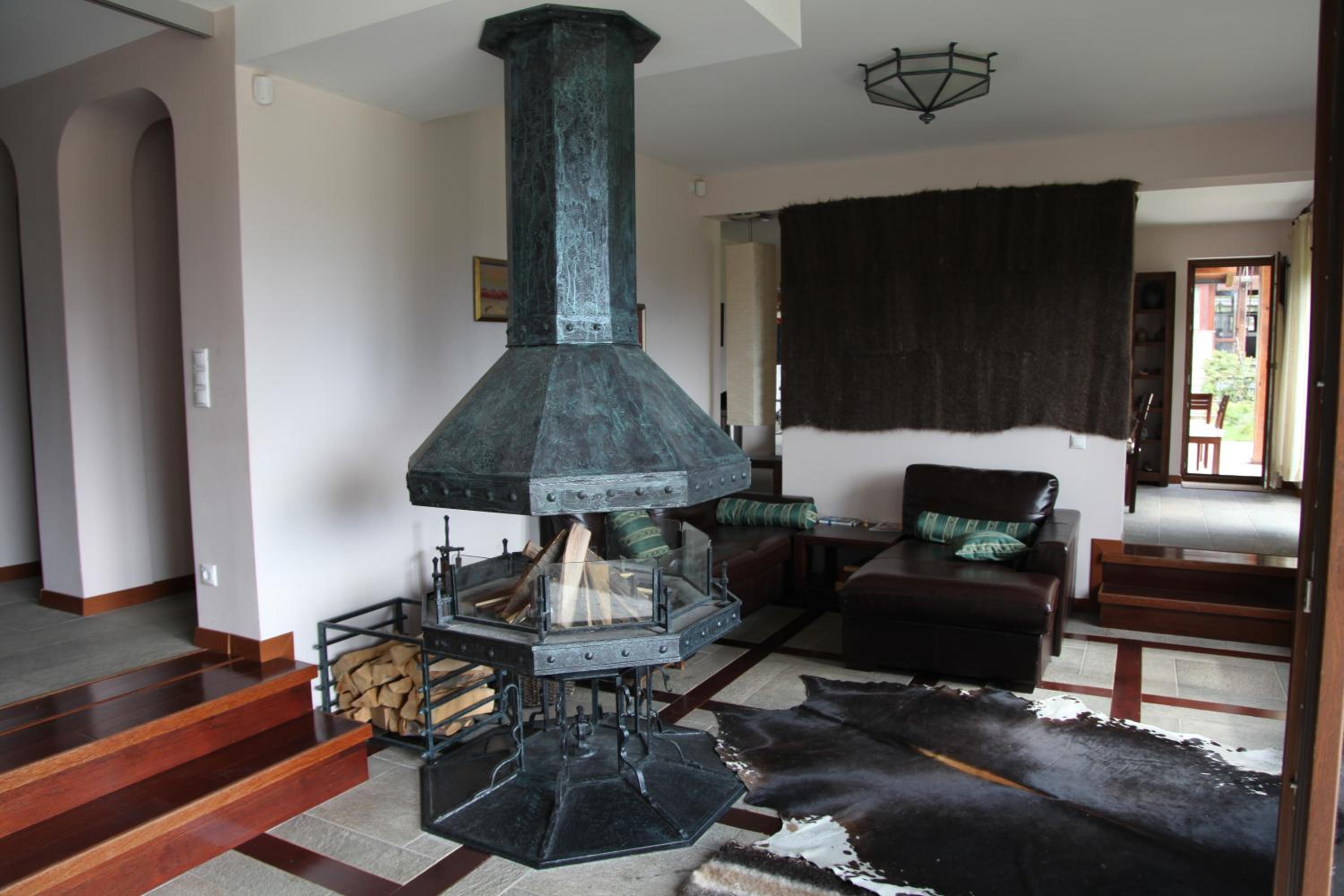 Ski & Spa Chalet Bansko view 2