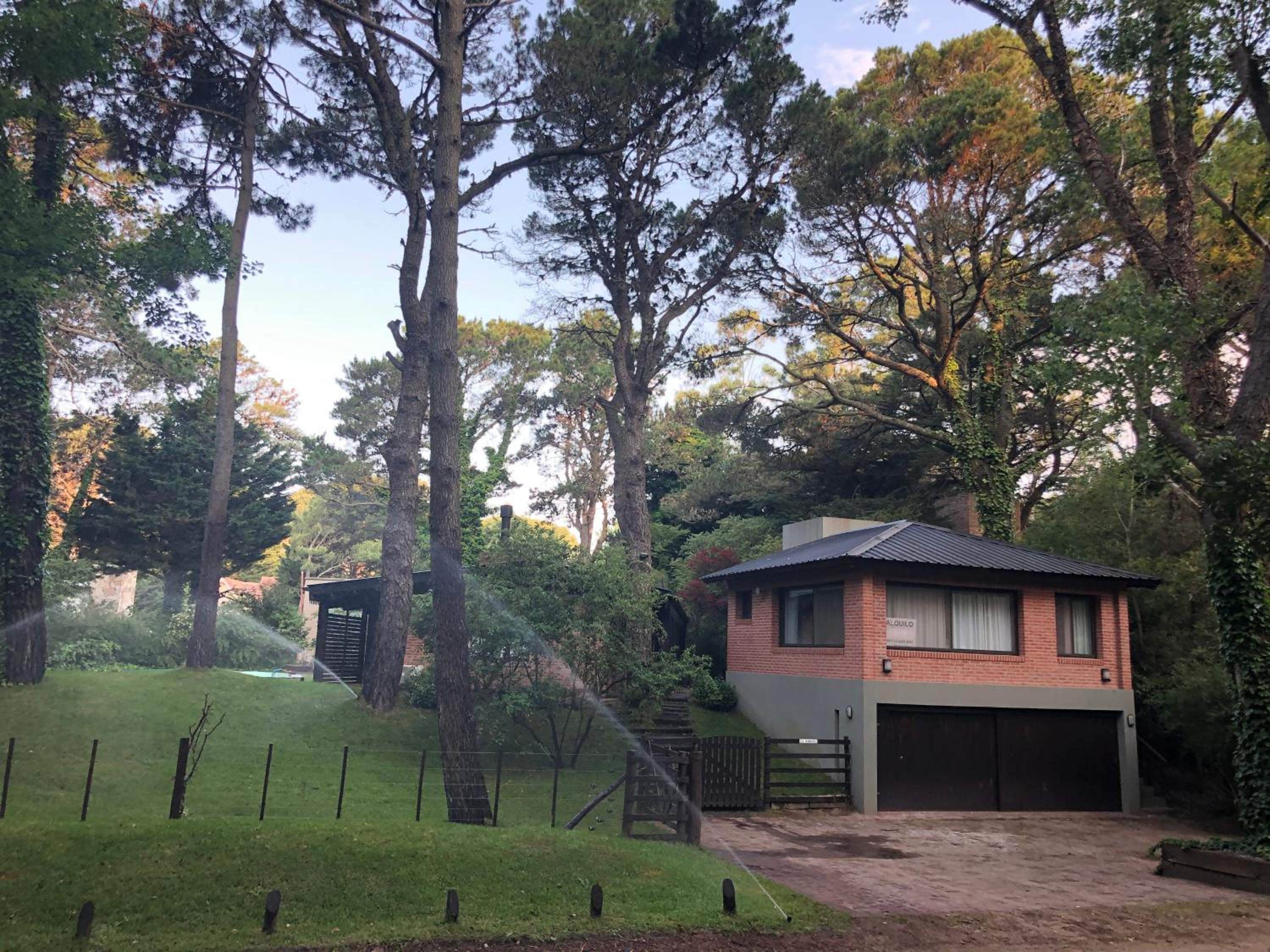 La Bumbuna,Carilo Departamentos Amoblados