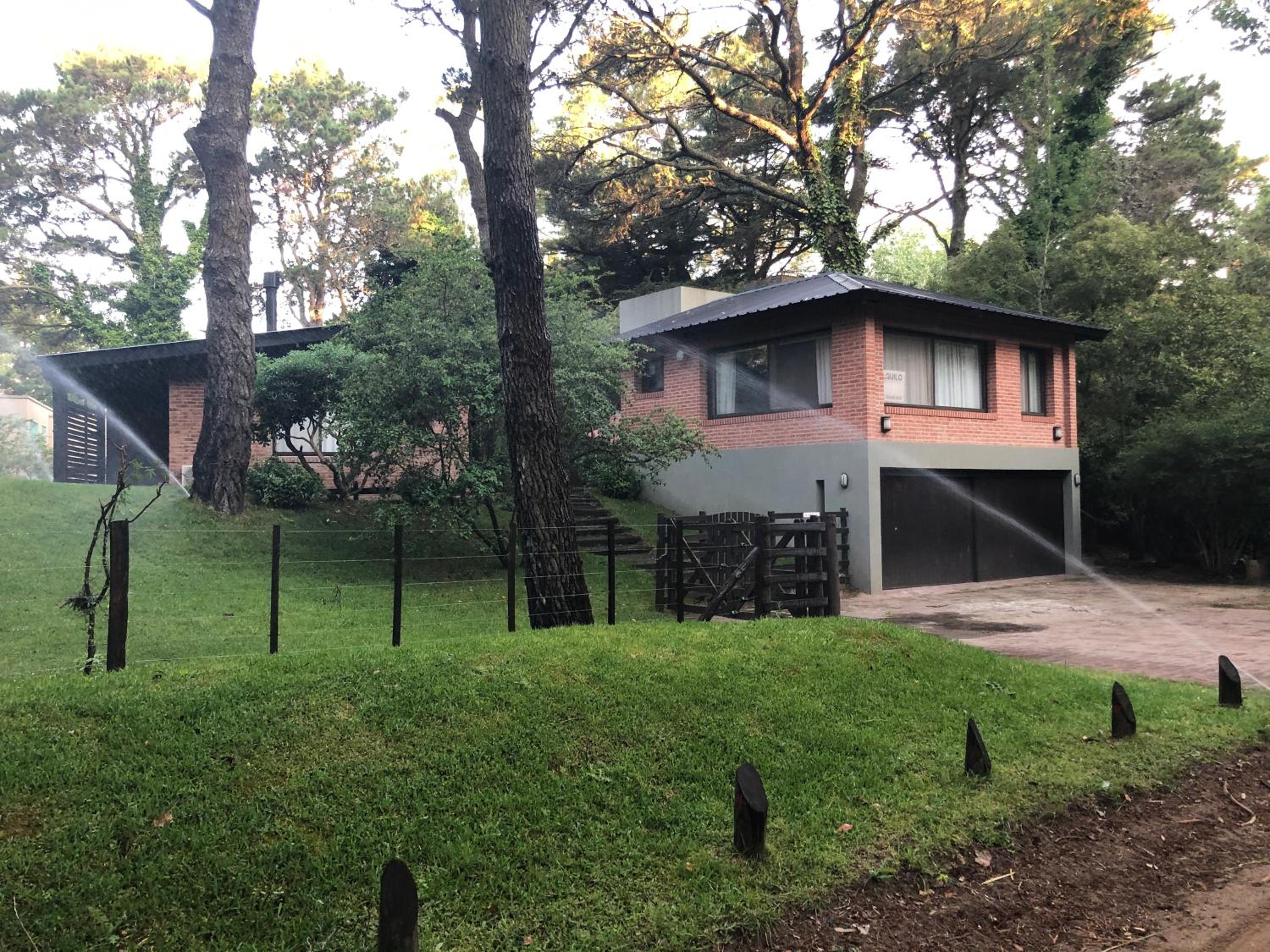 La Bumbuna,Carilo Departamentos Amoblados
