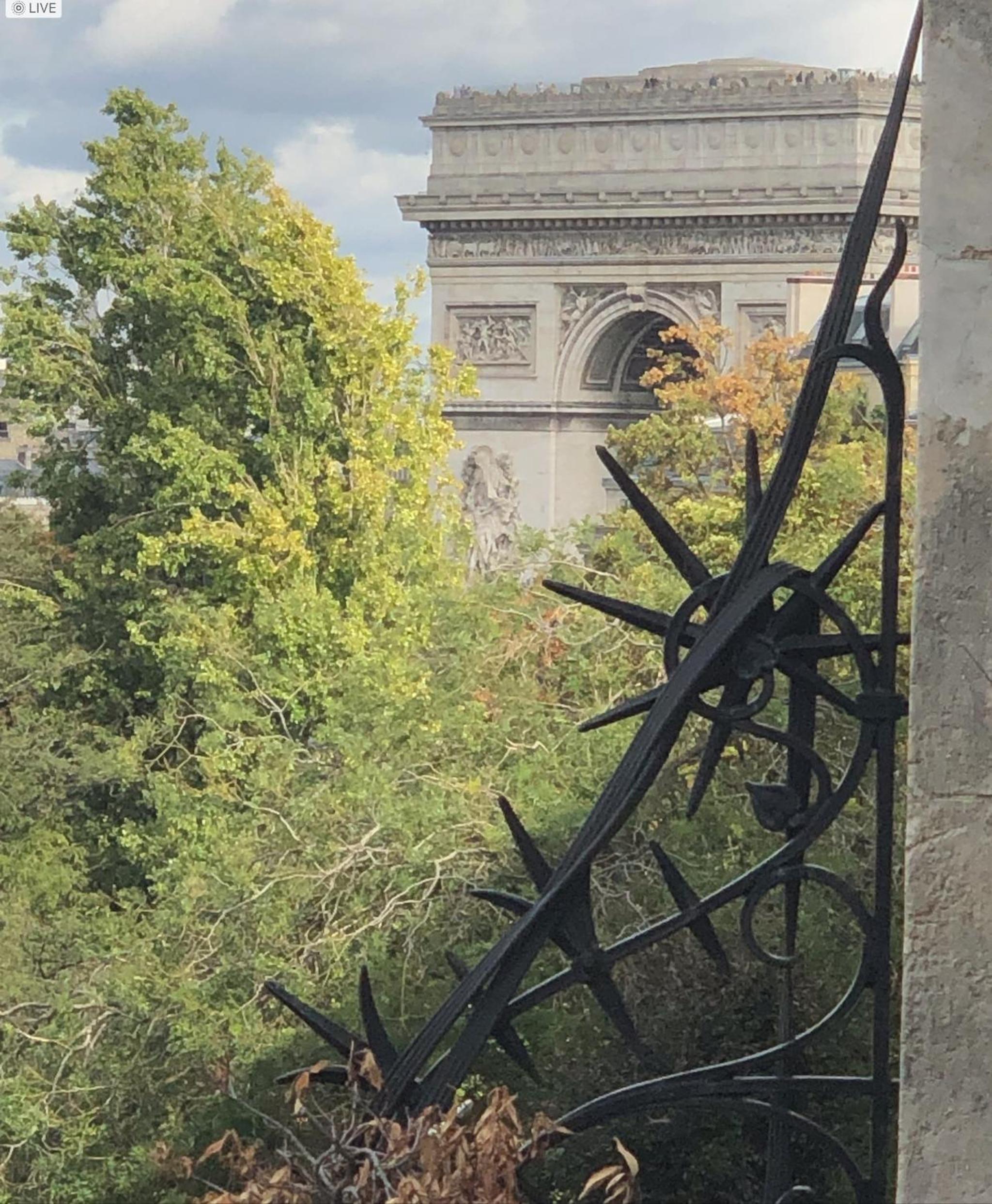 ARC de TRIOMPHE - FOCH PALACE