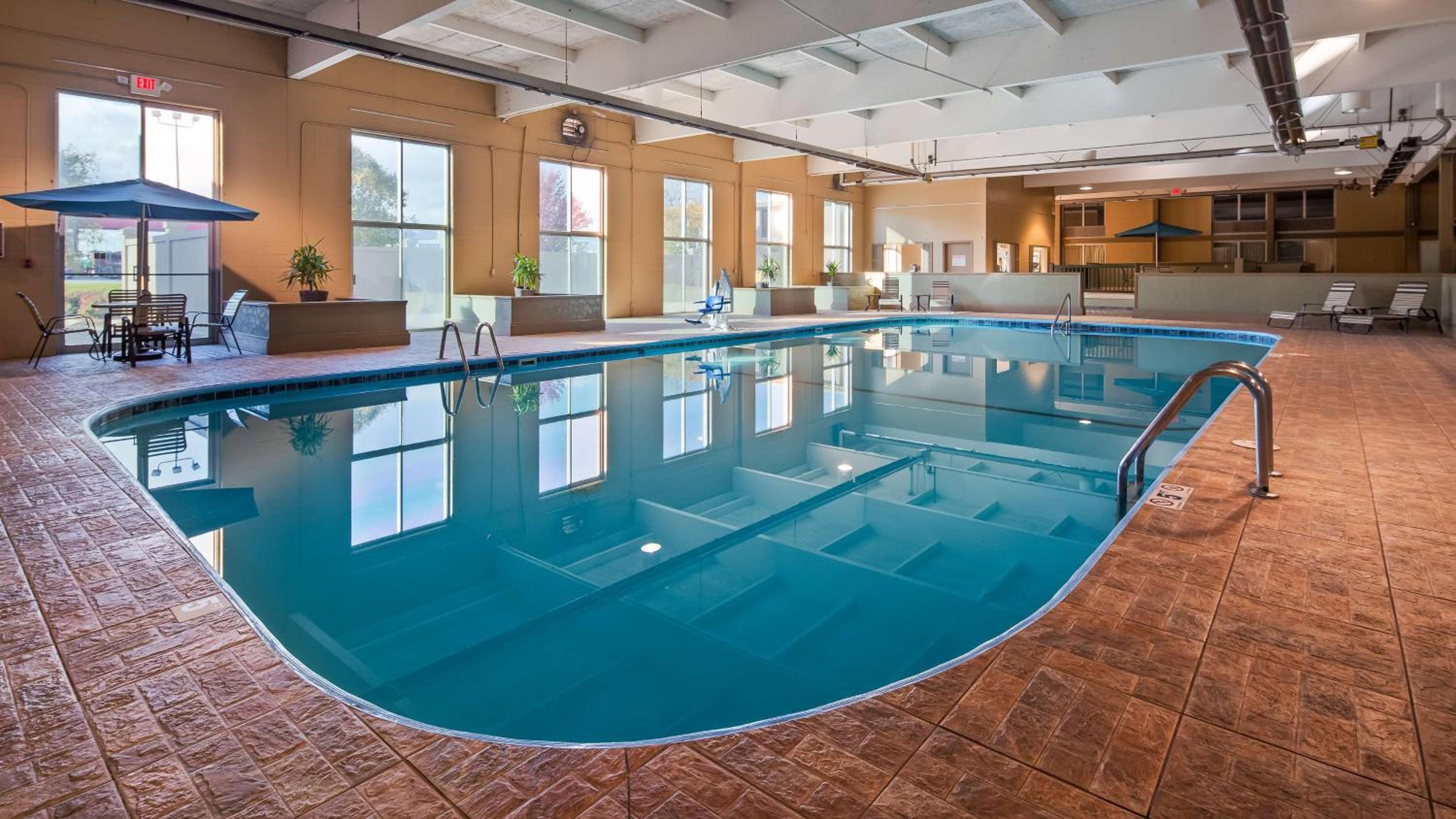Council Bluffs Vacations - Best Western Crossroads of the Bluffs - Property Image 22