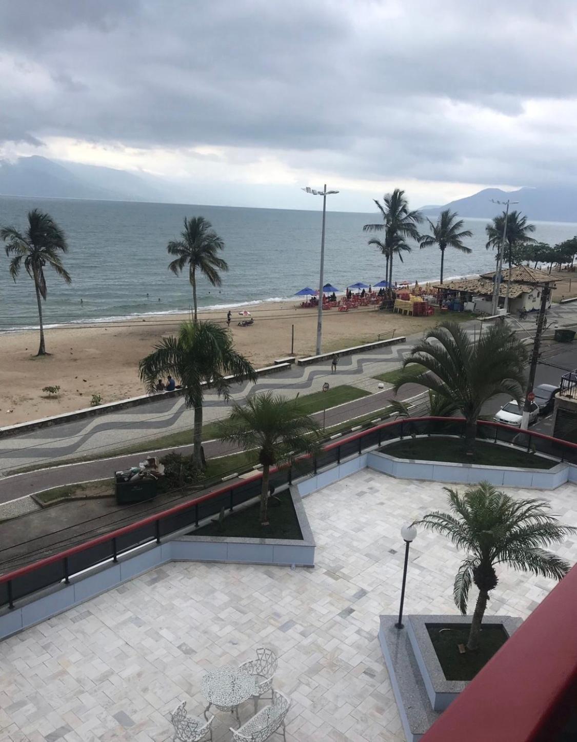 Martim de Sá de frente pro mar