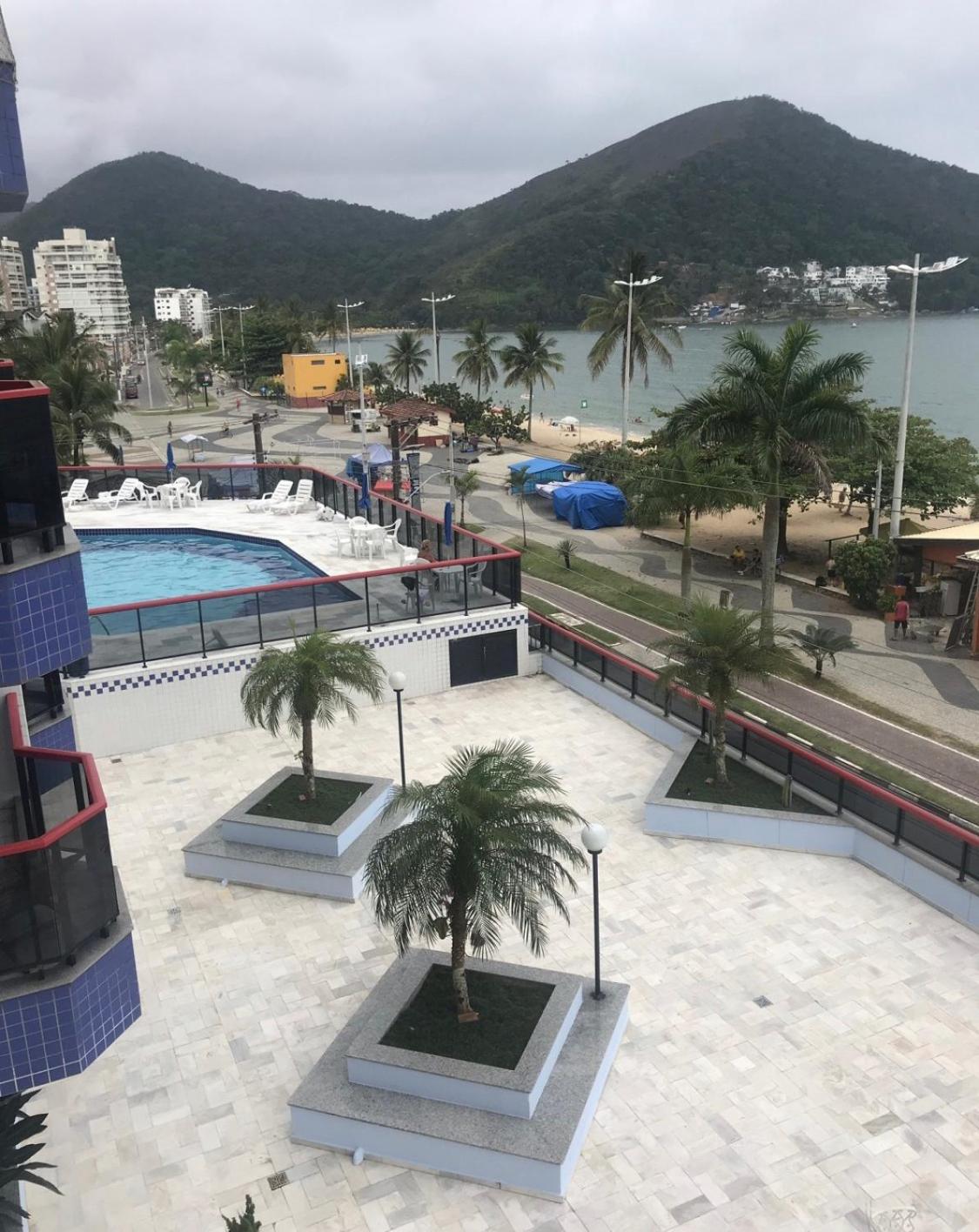 Martim de Sá de frente pro mar