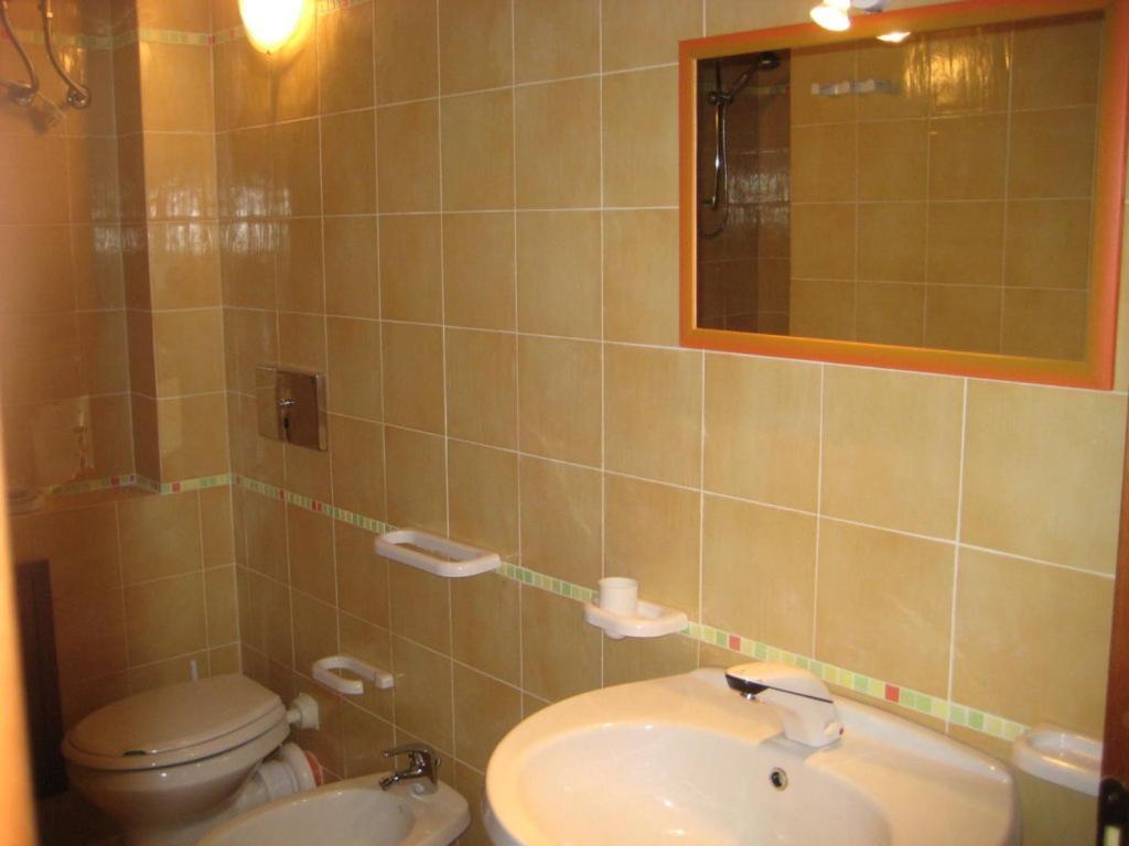 Photo 51