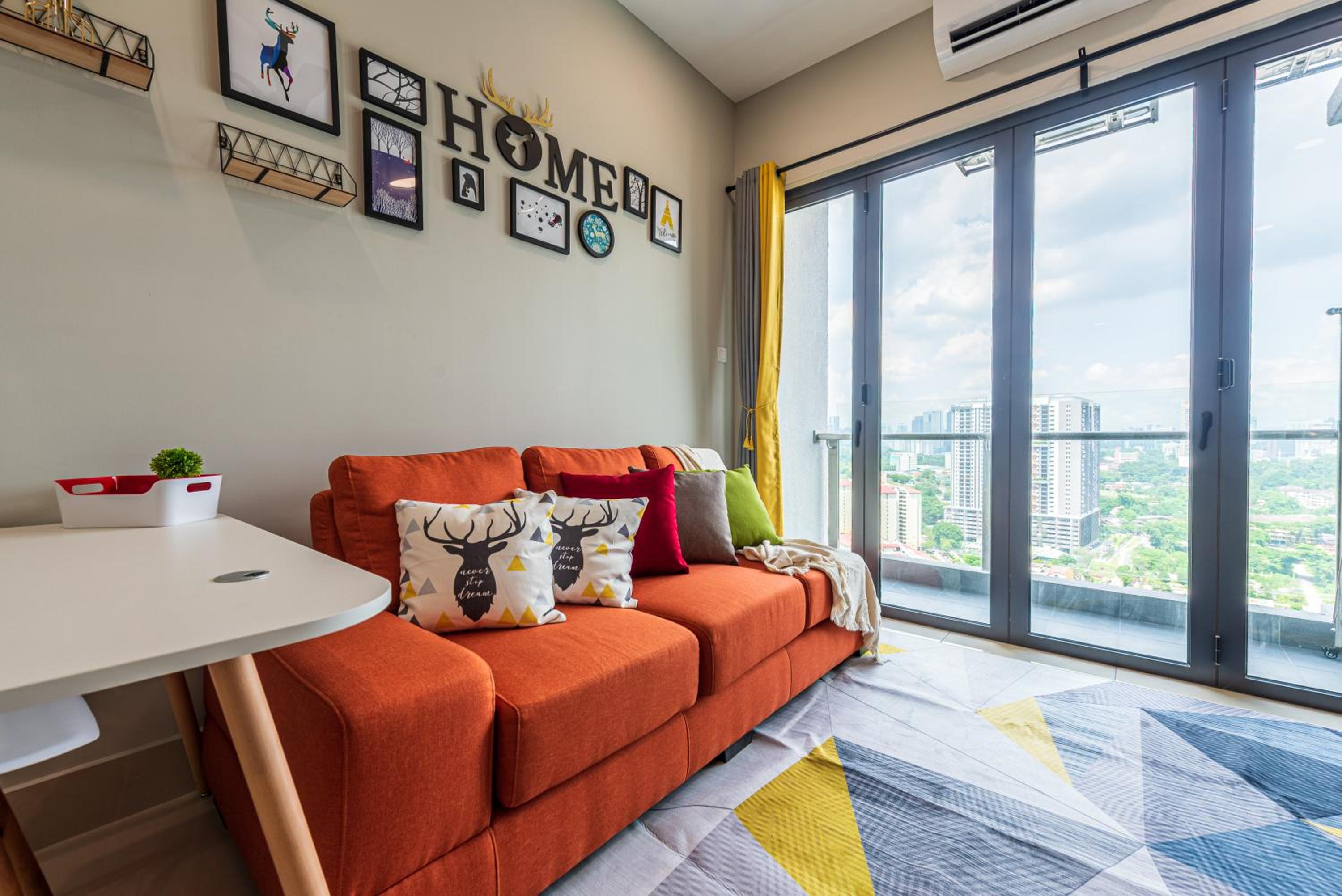 One Residence - Service Residence KL City Centre with 2 free parking