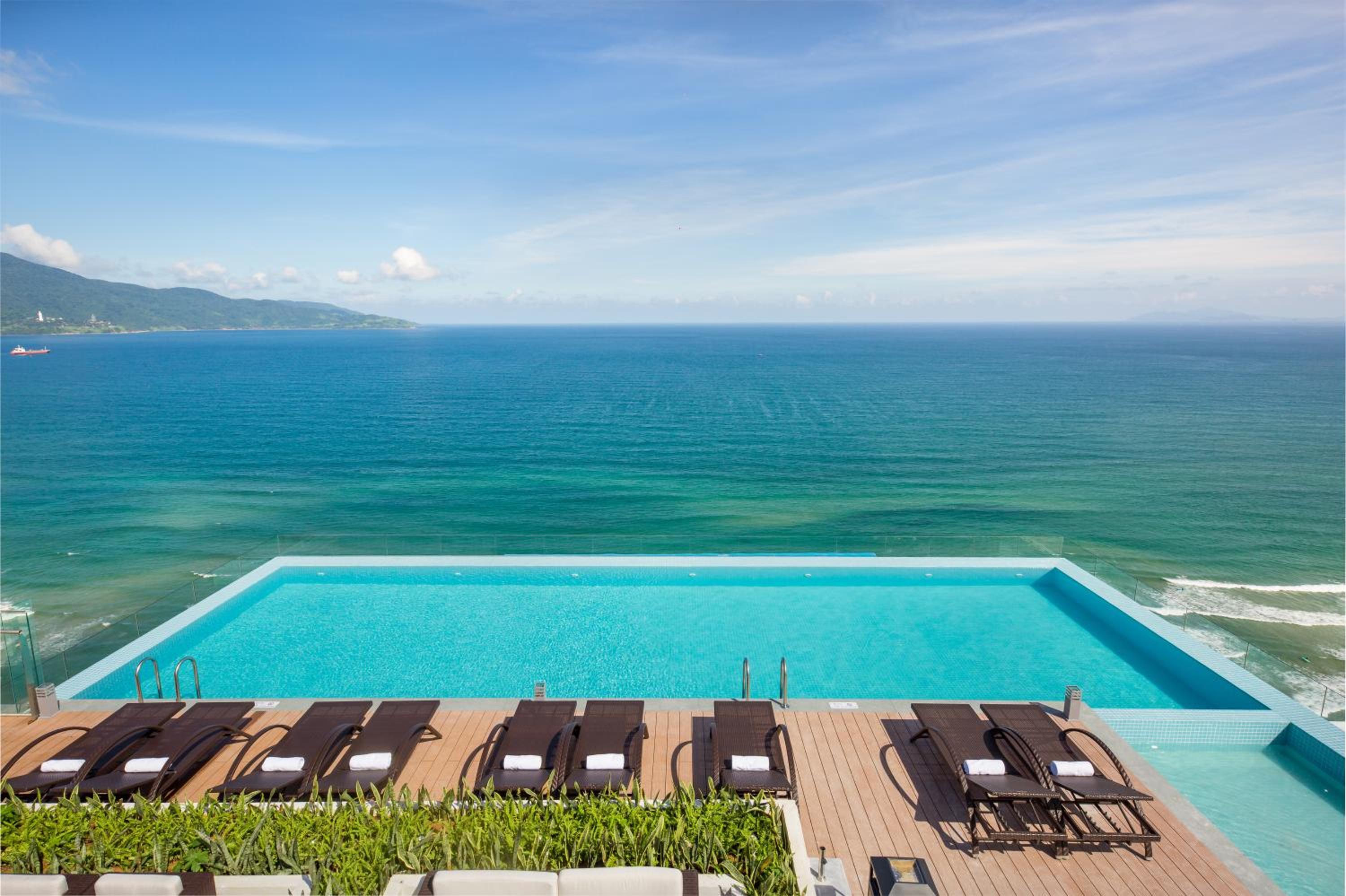 TMS Hotel Da Nang Beach 22