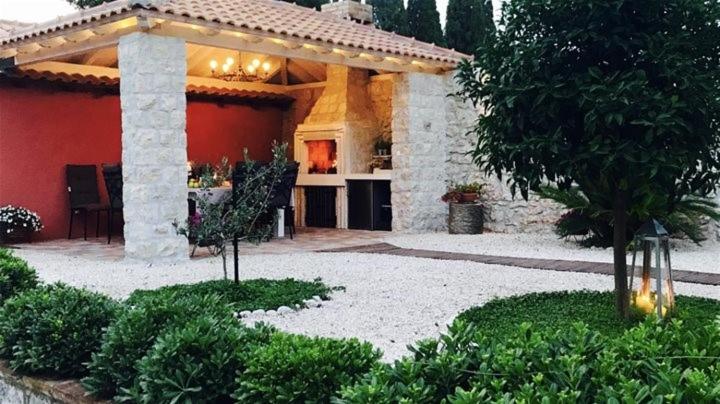 Villa Collina a luxury villa in Dubrovnik view 5