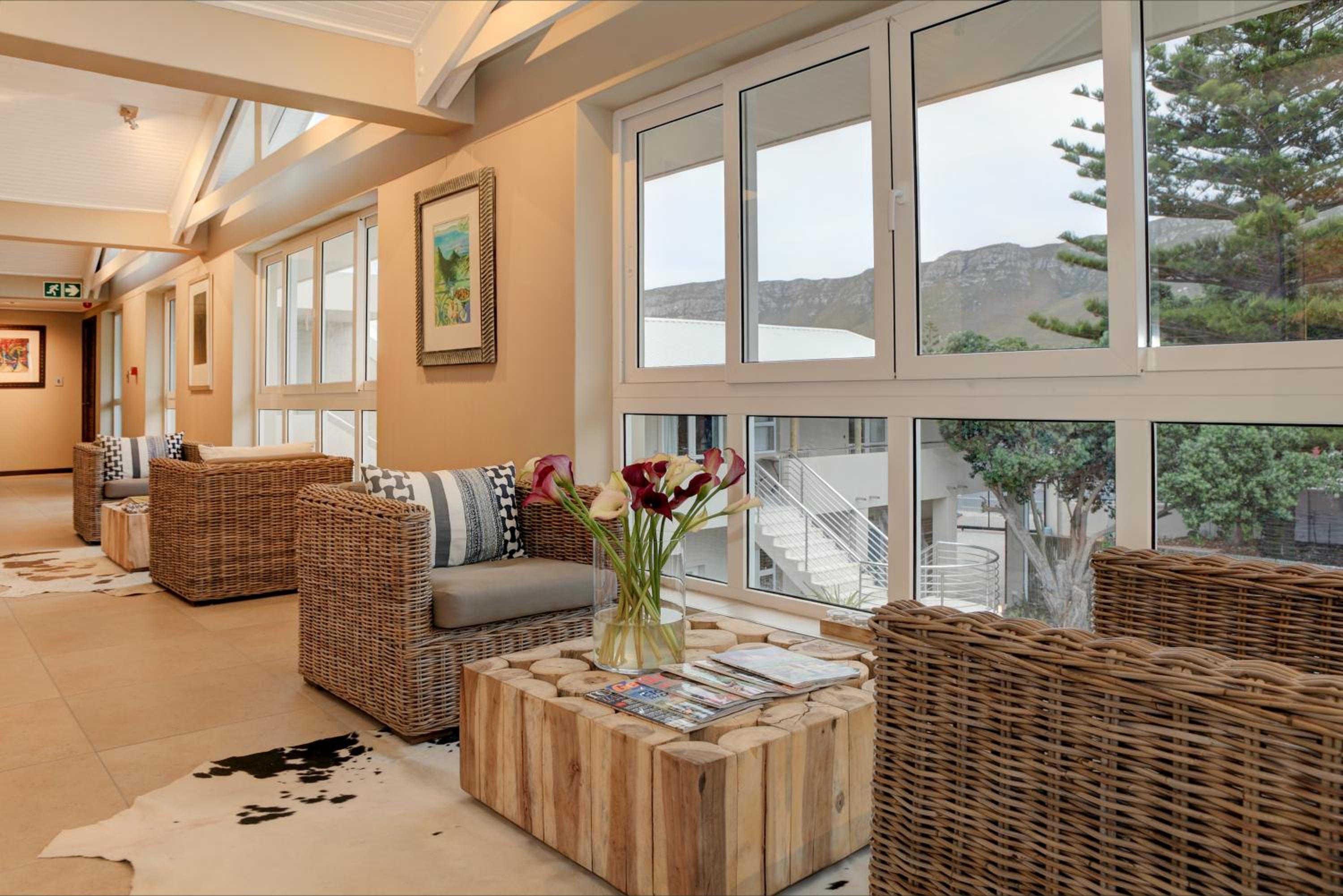 Abalone Guest Lodge
