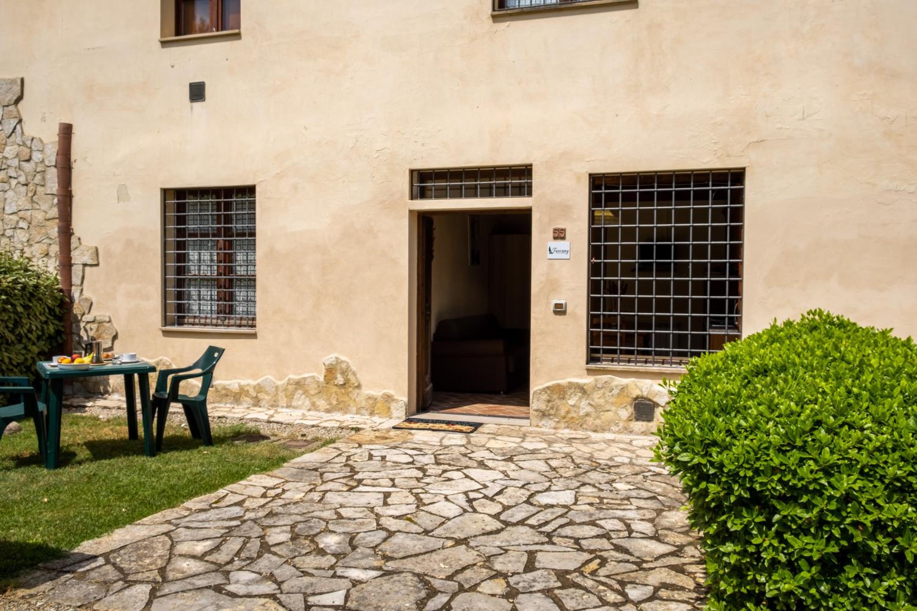 Tuscany Country Apartments