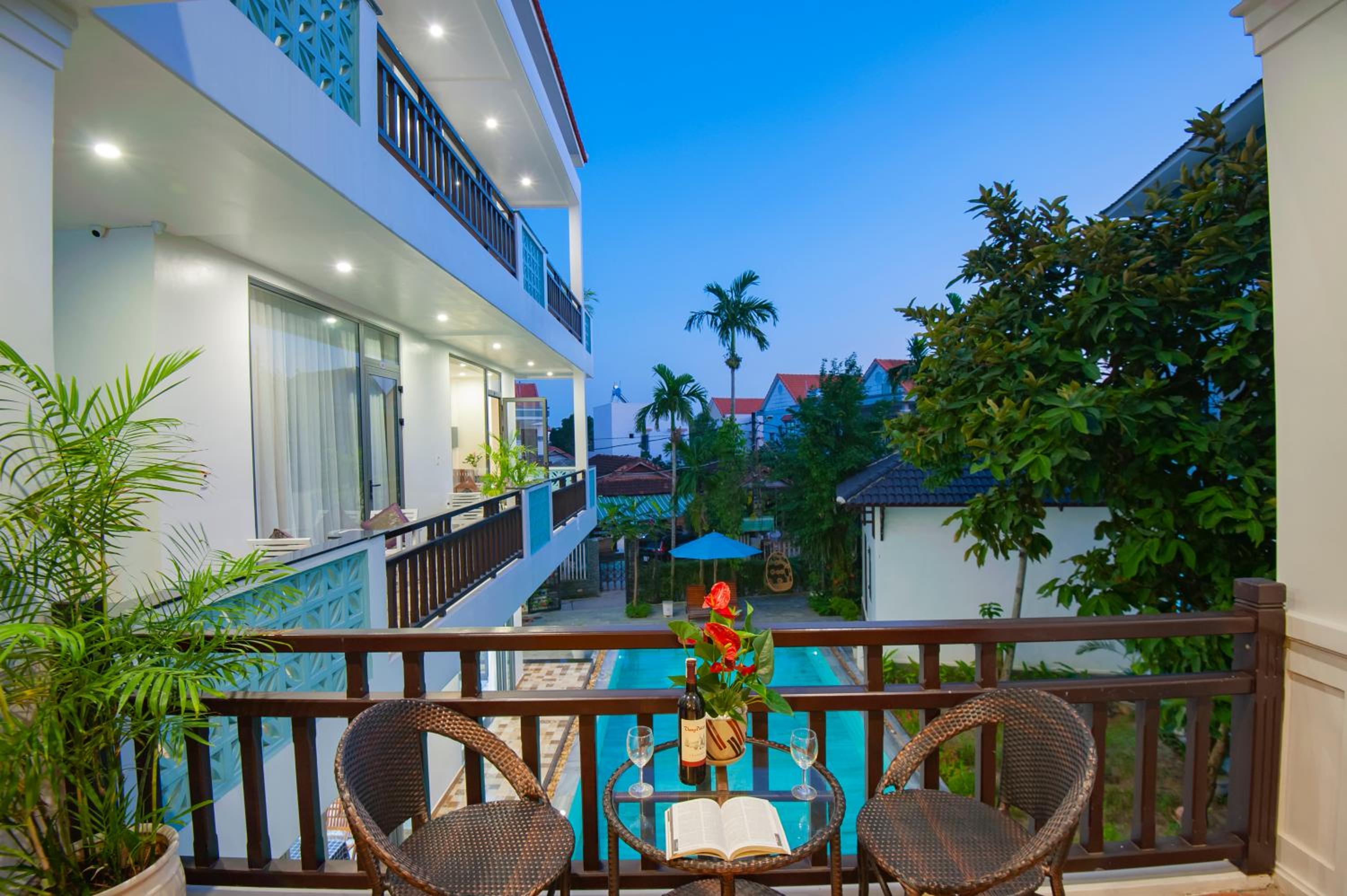 Tropical Garden & Pool Villa