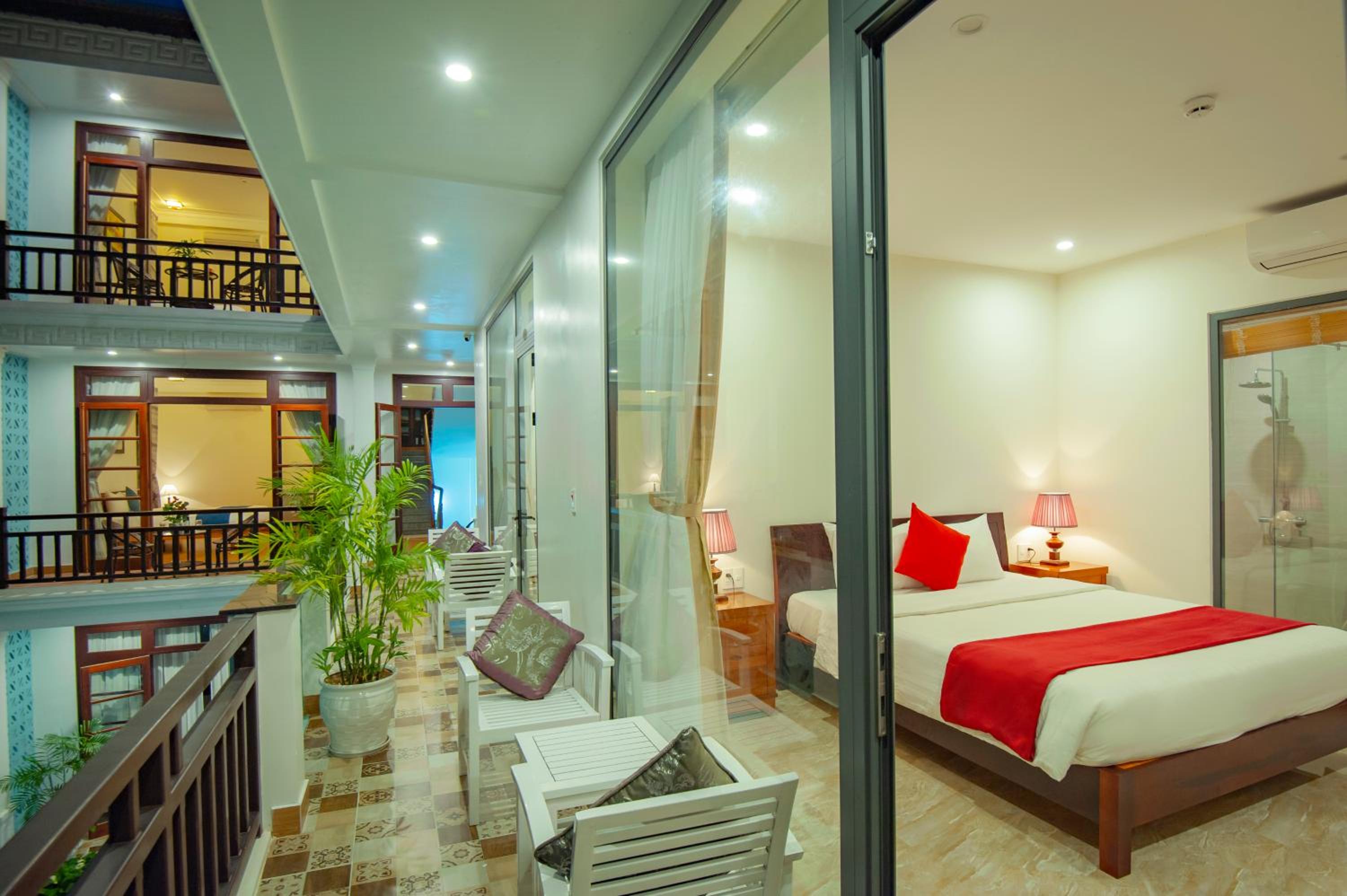 Tropical Garden & Pool Villa
