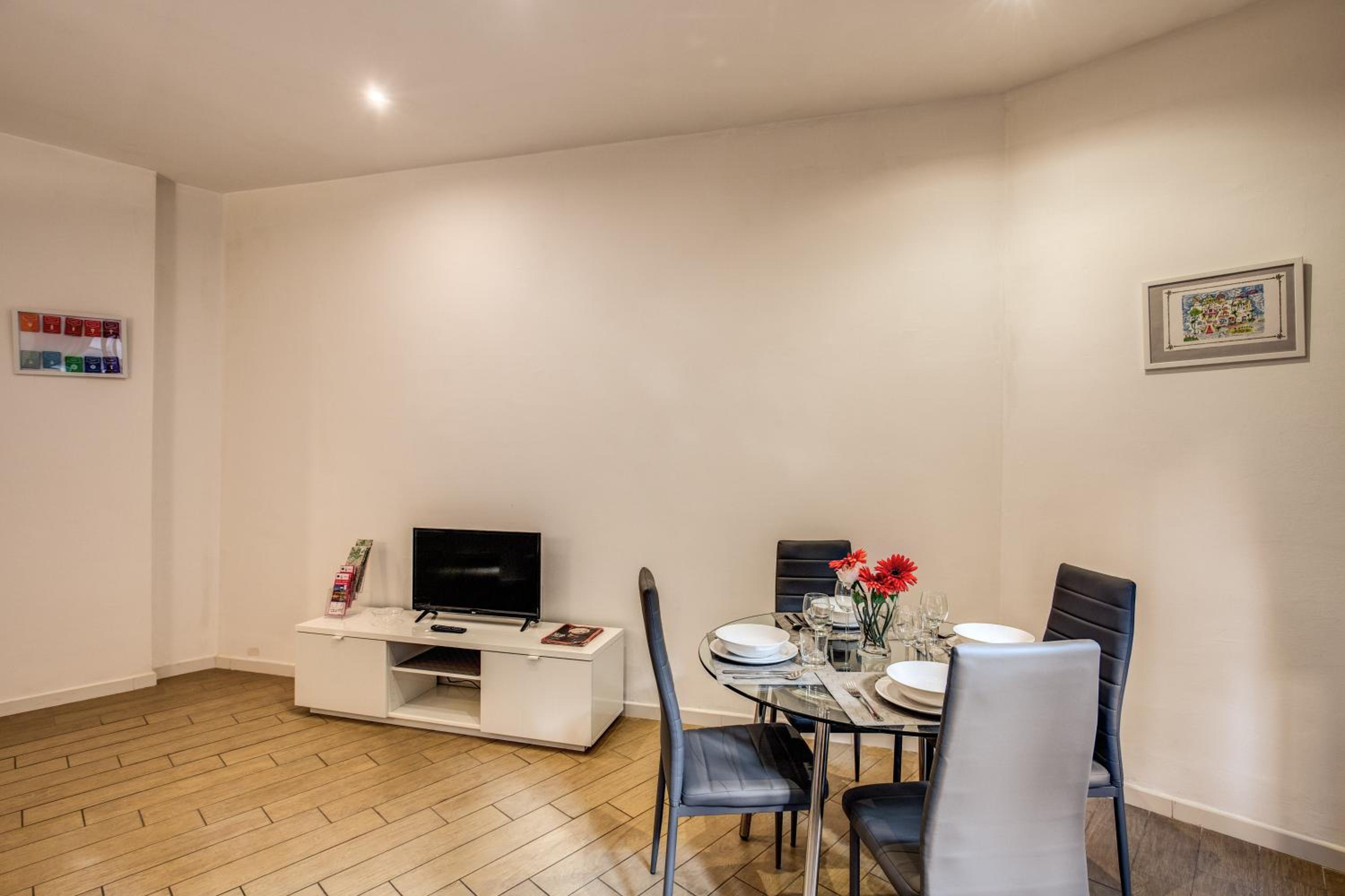 M&L Apartment - Ardesia Terrace