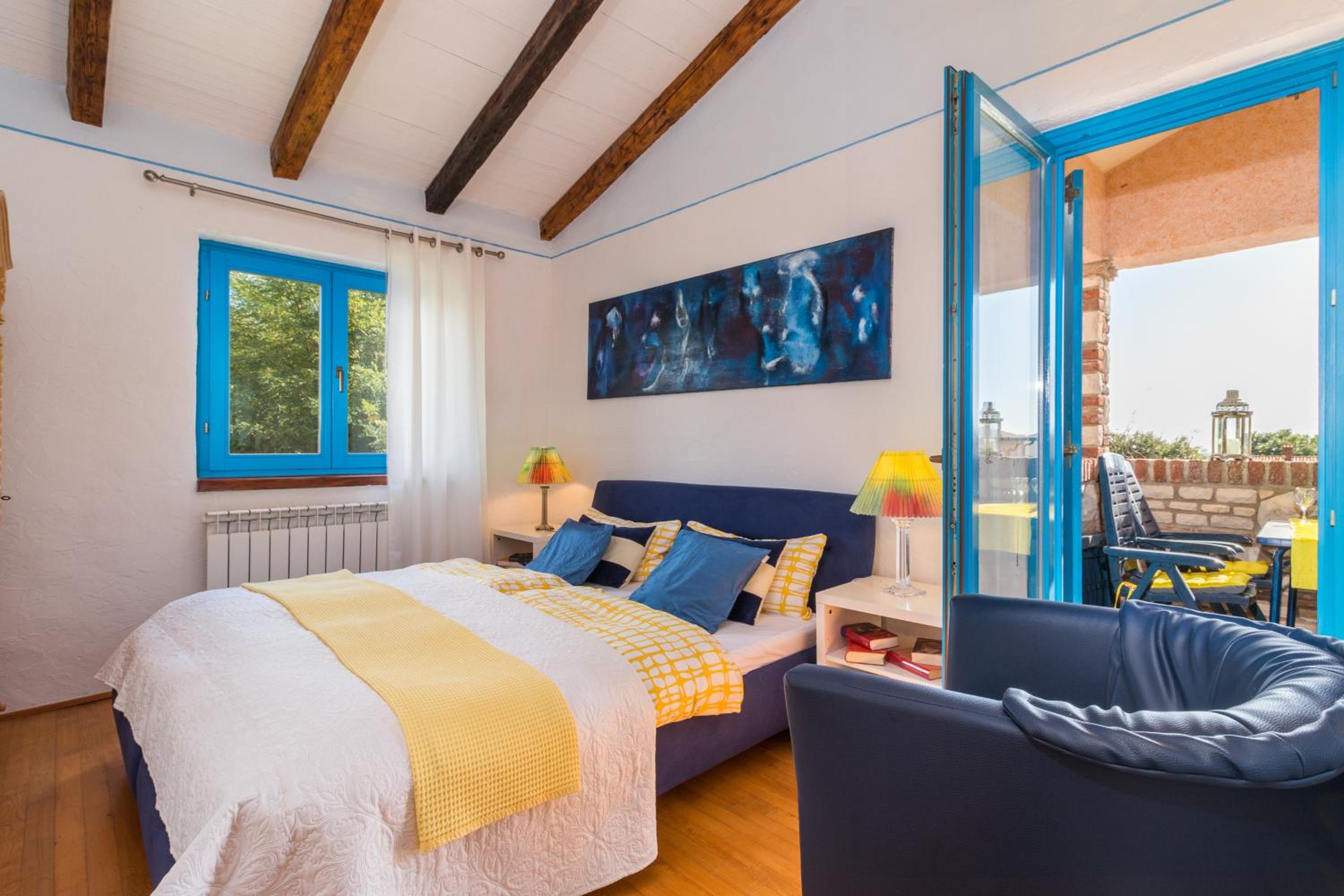 Villa-Johanna view 3