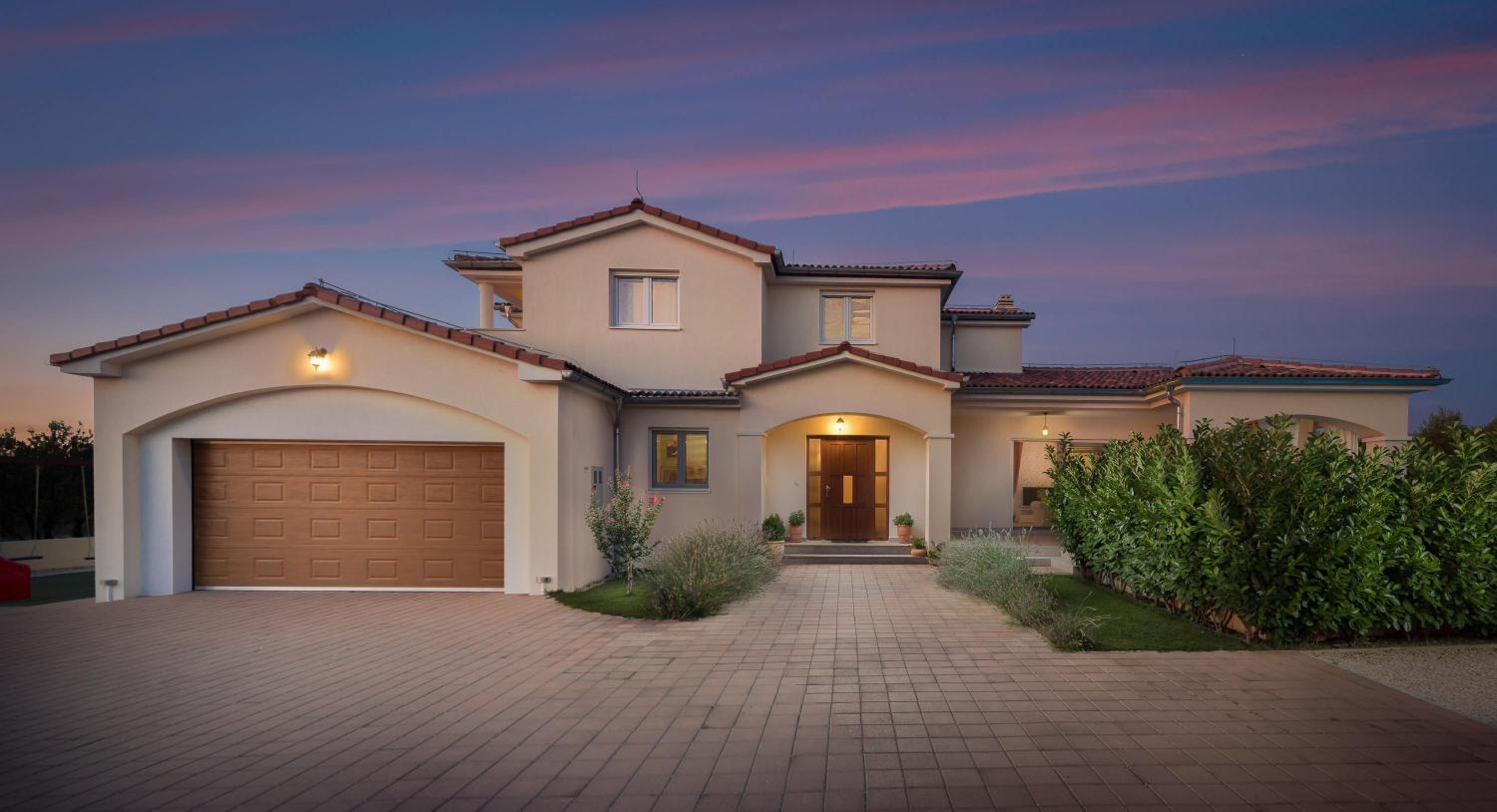 Hotel Villa Sunset Lady - Image 1