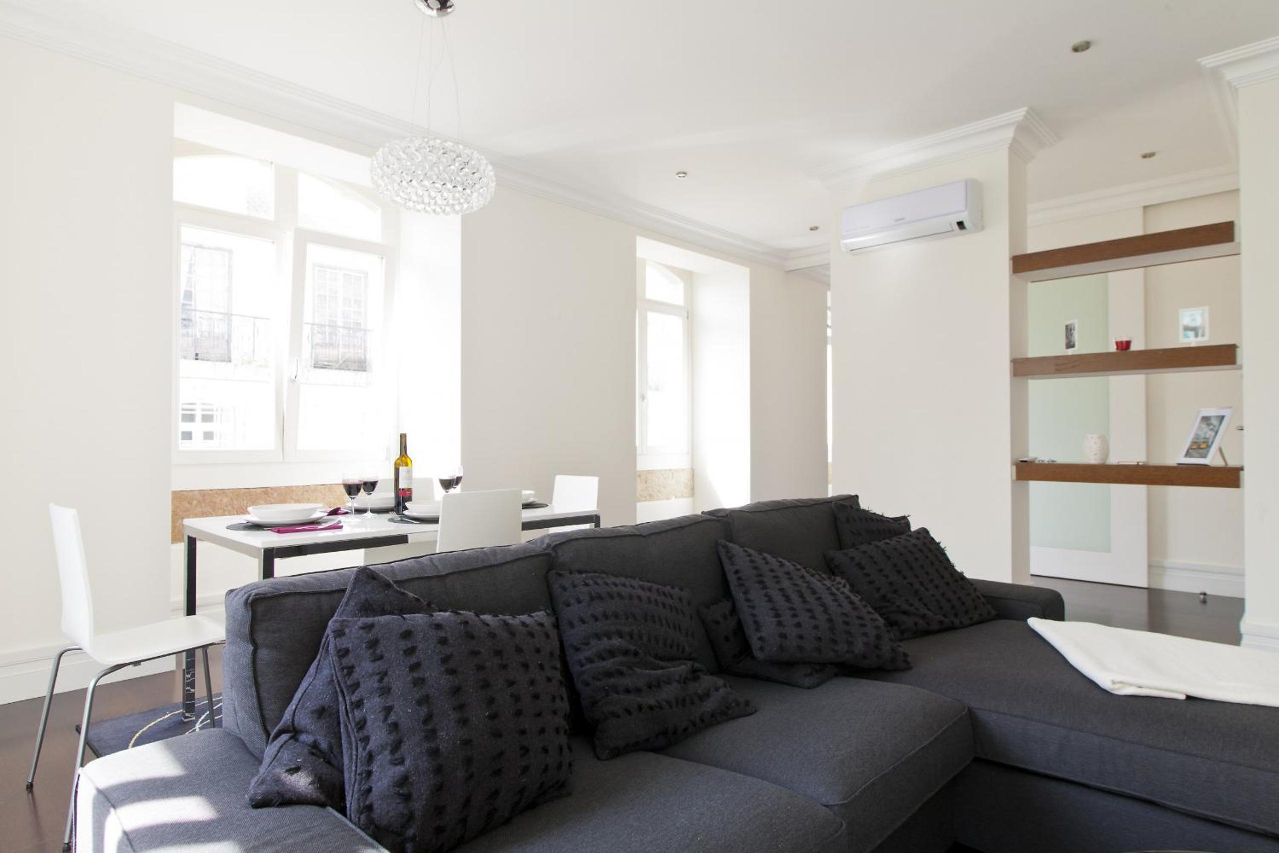 FLH Baixa Elegant Apartment view 3