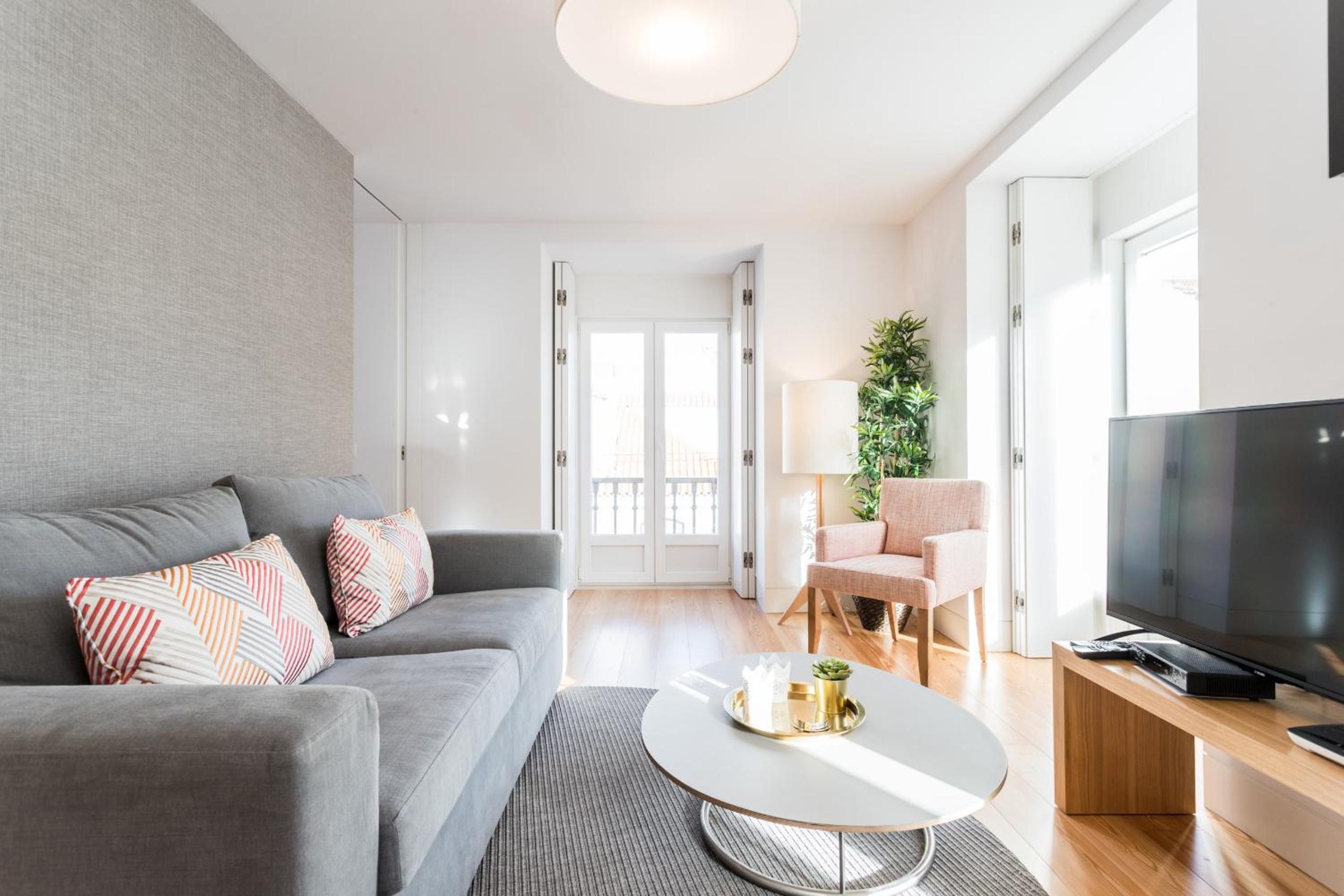 FLH Chiado Elegant Apartment view 5