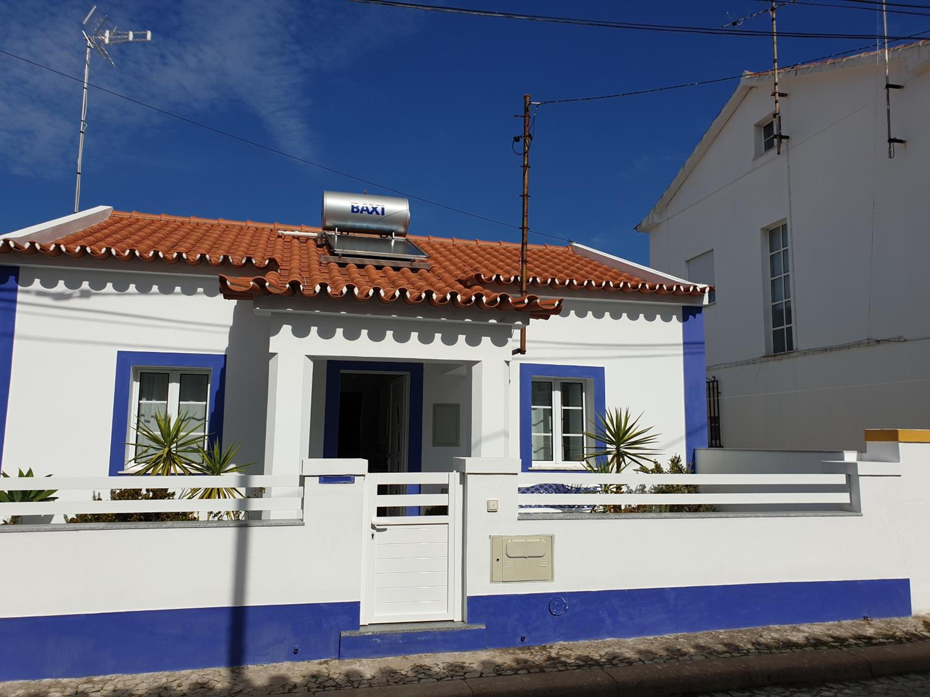 Hotel Bella's House 4 com Piscina - Image 1