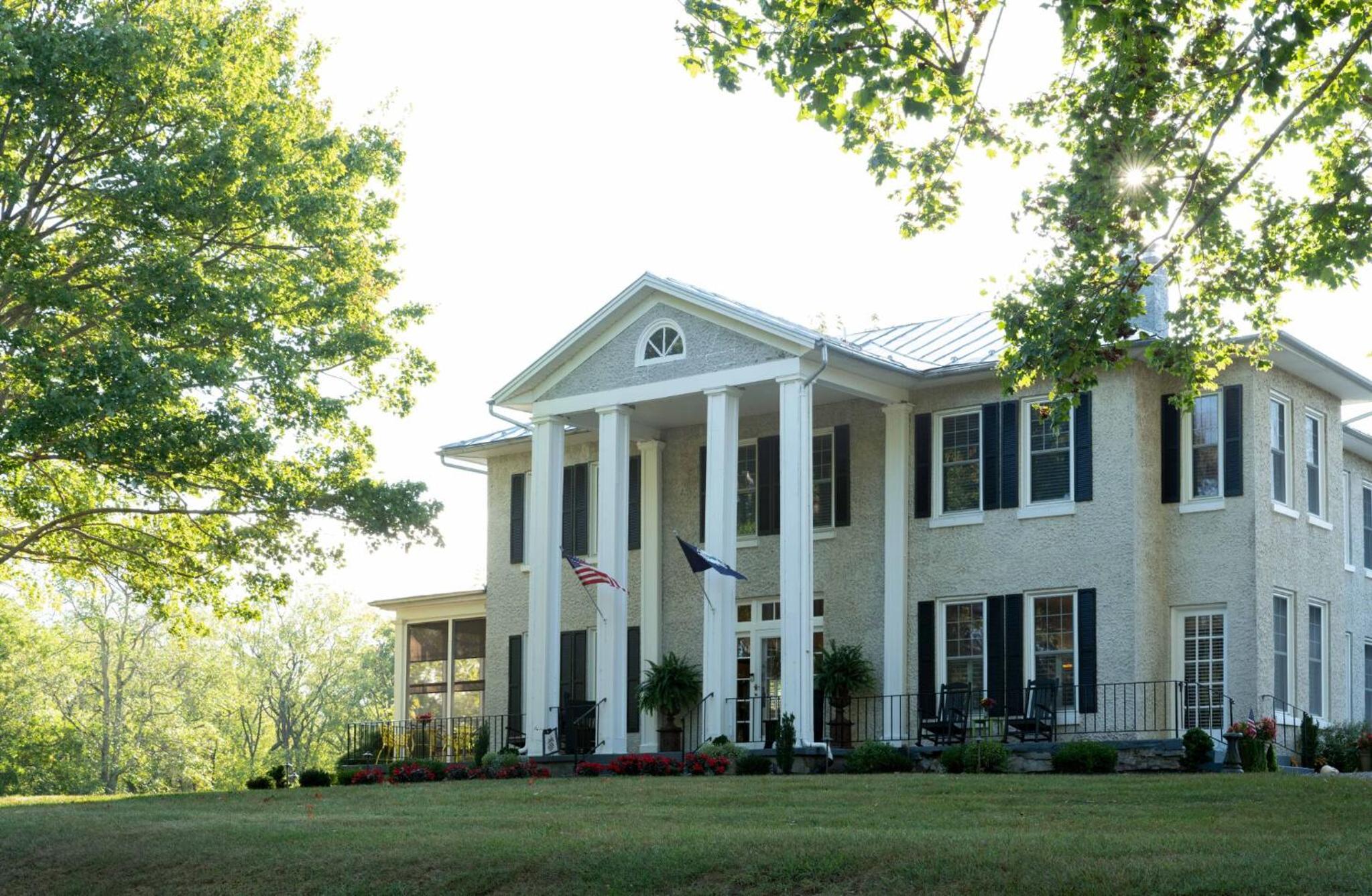 Steeles Tavern Manor Bed and Breakfast