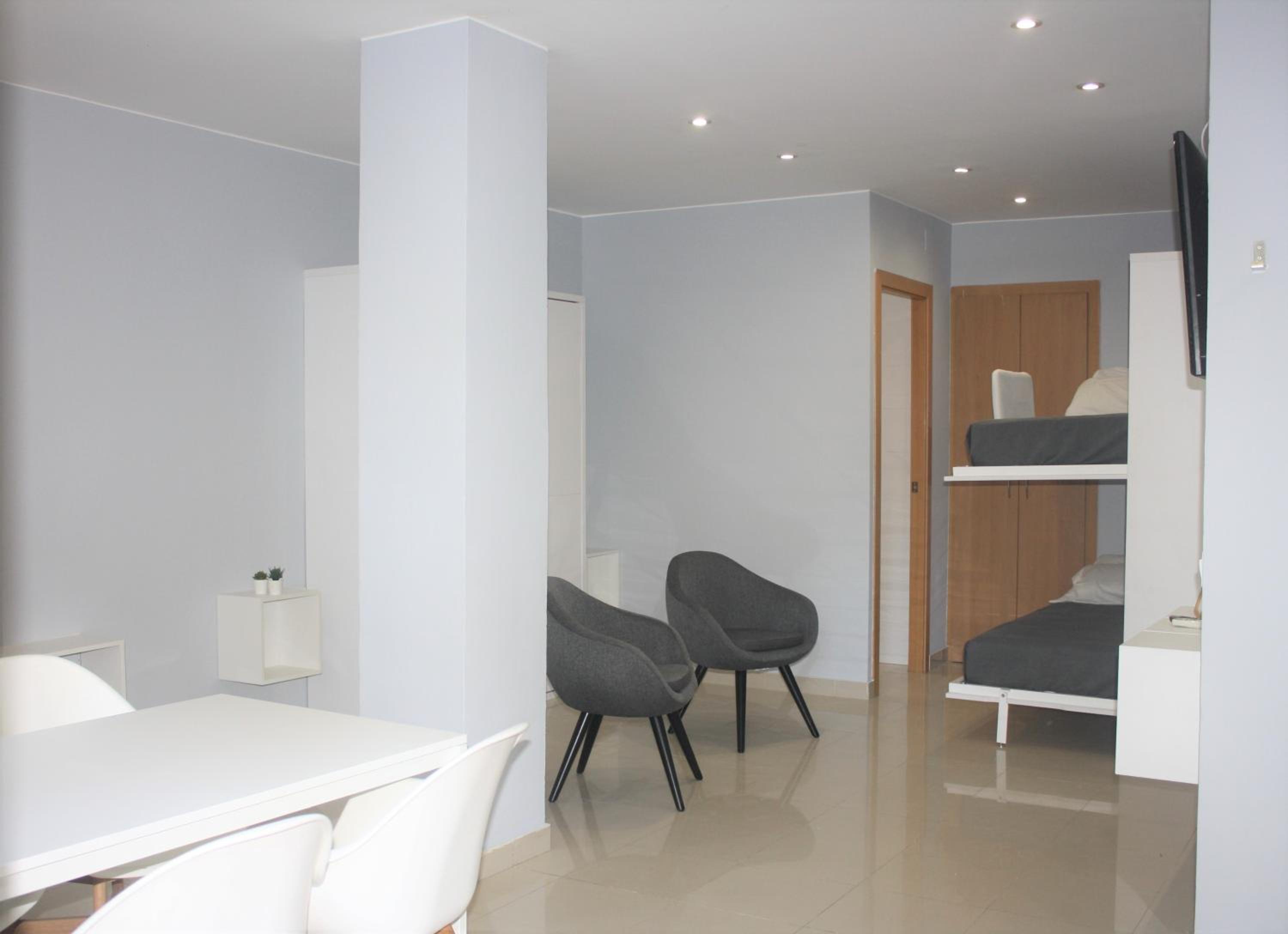 Alguera Hola Apartments