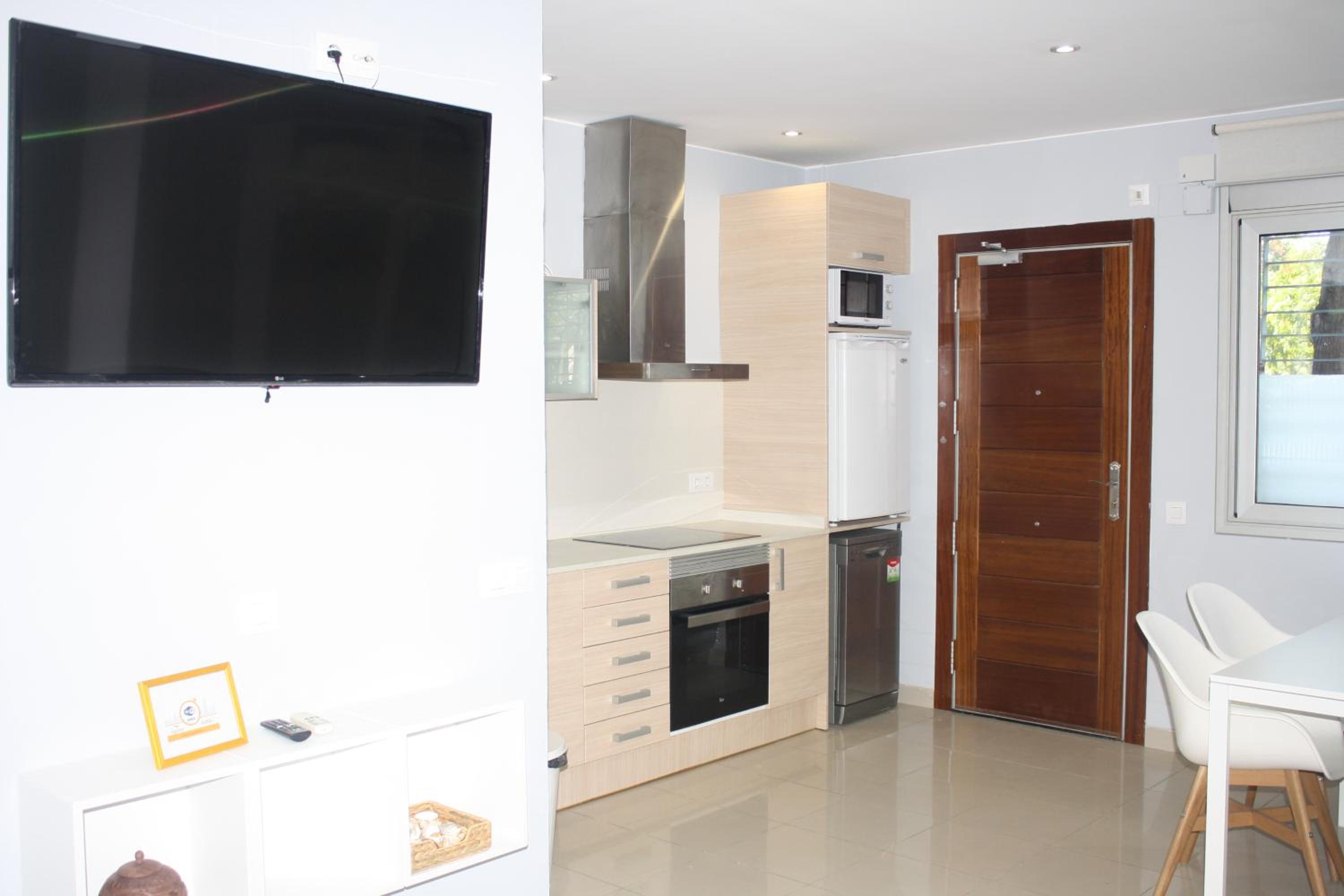 Alguera Hola Apartments