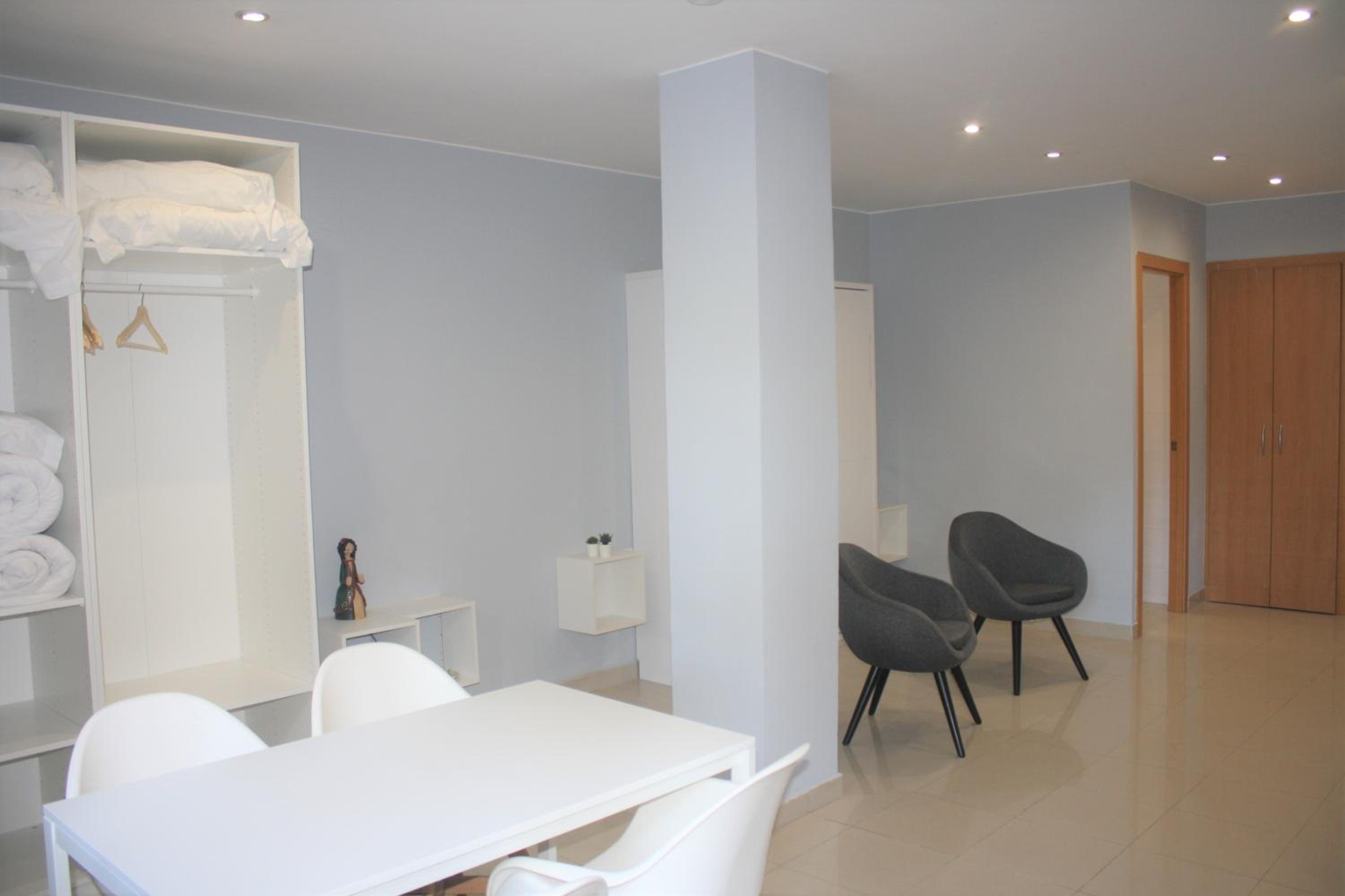 Alguera Hola Apartments
