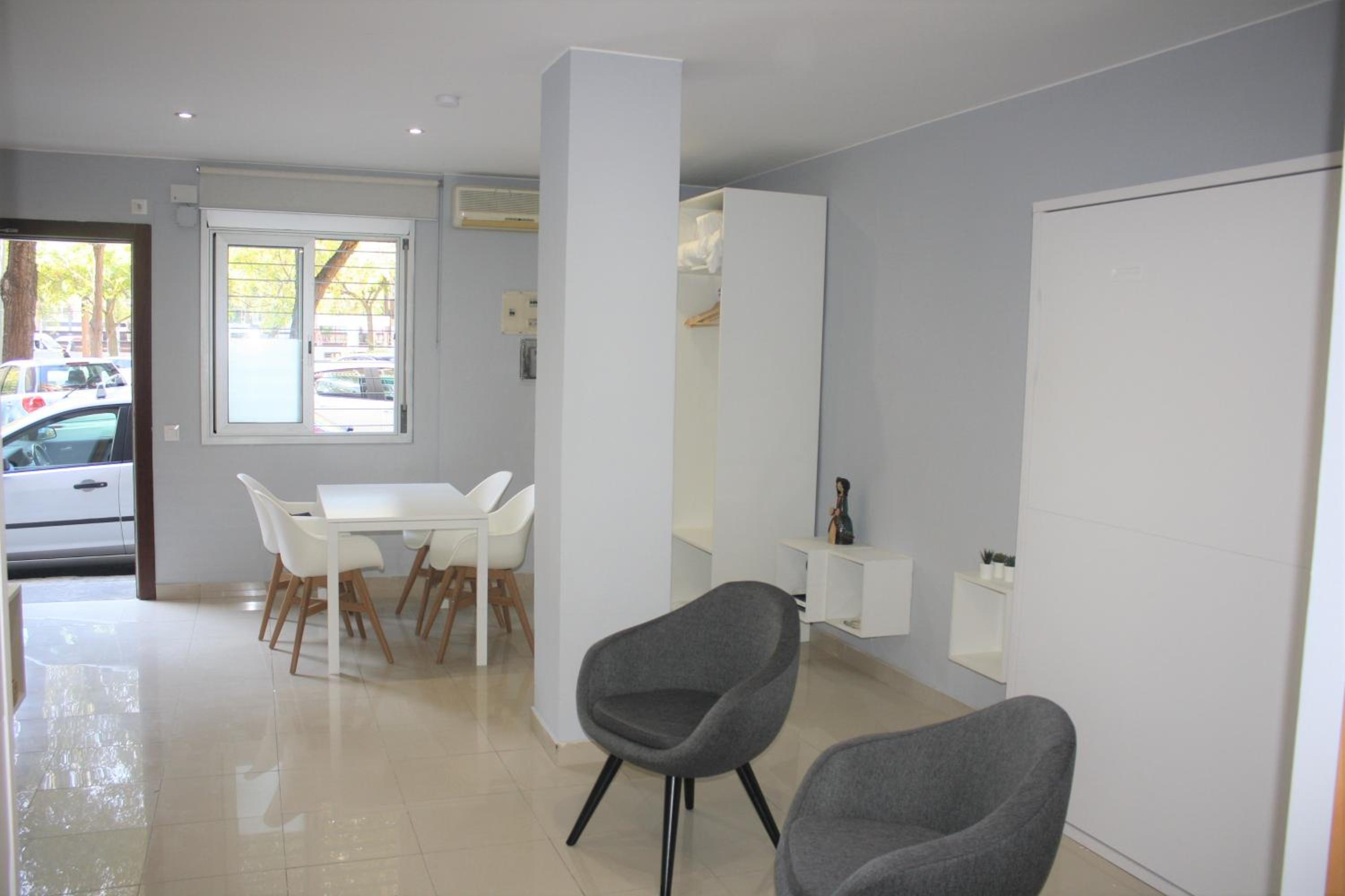 Alguera Hola Apartments