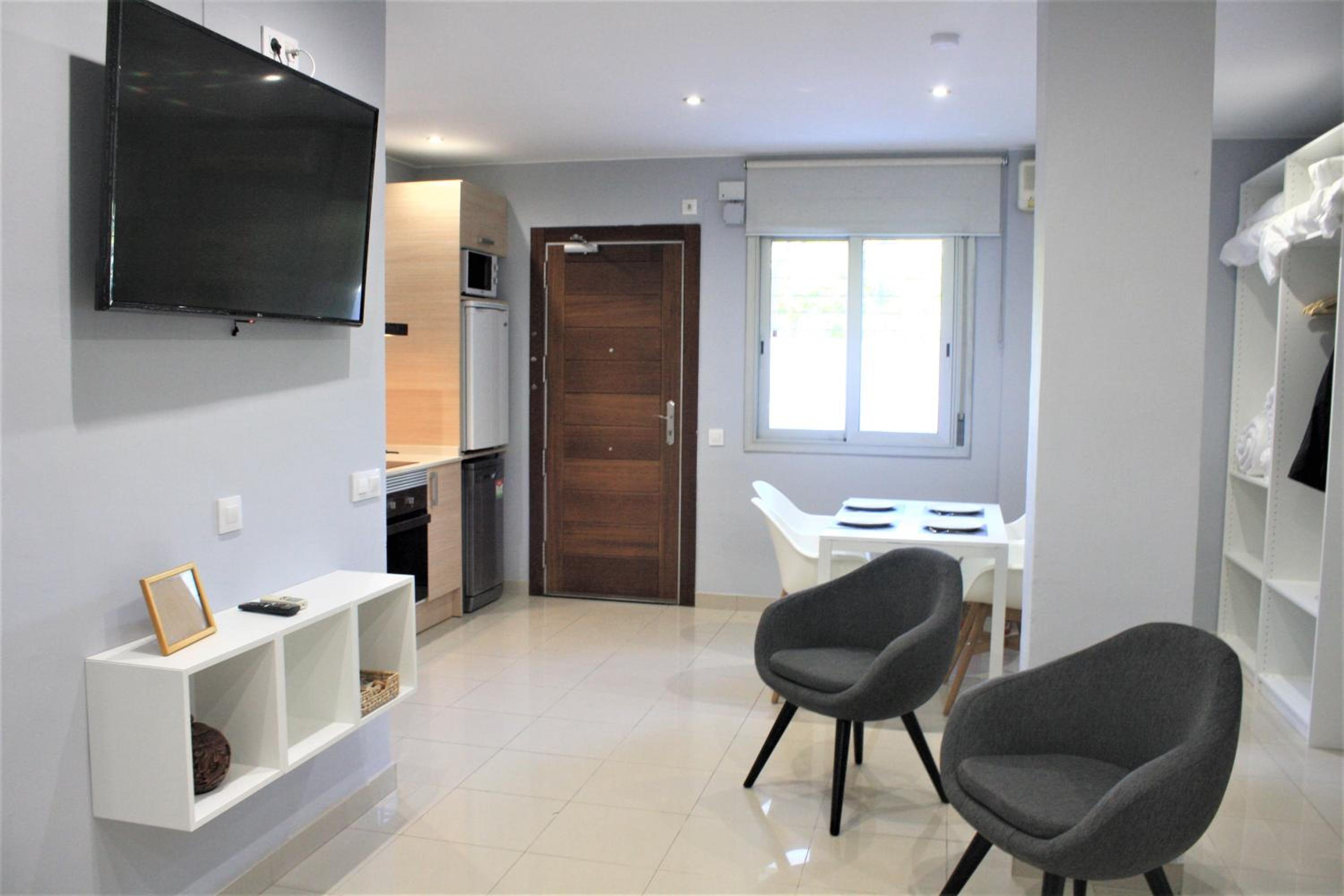 Alguera Hola Apartments