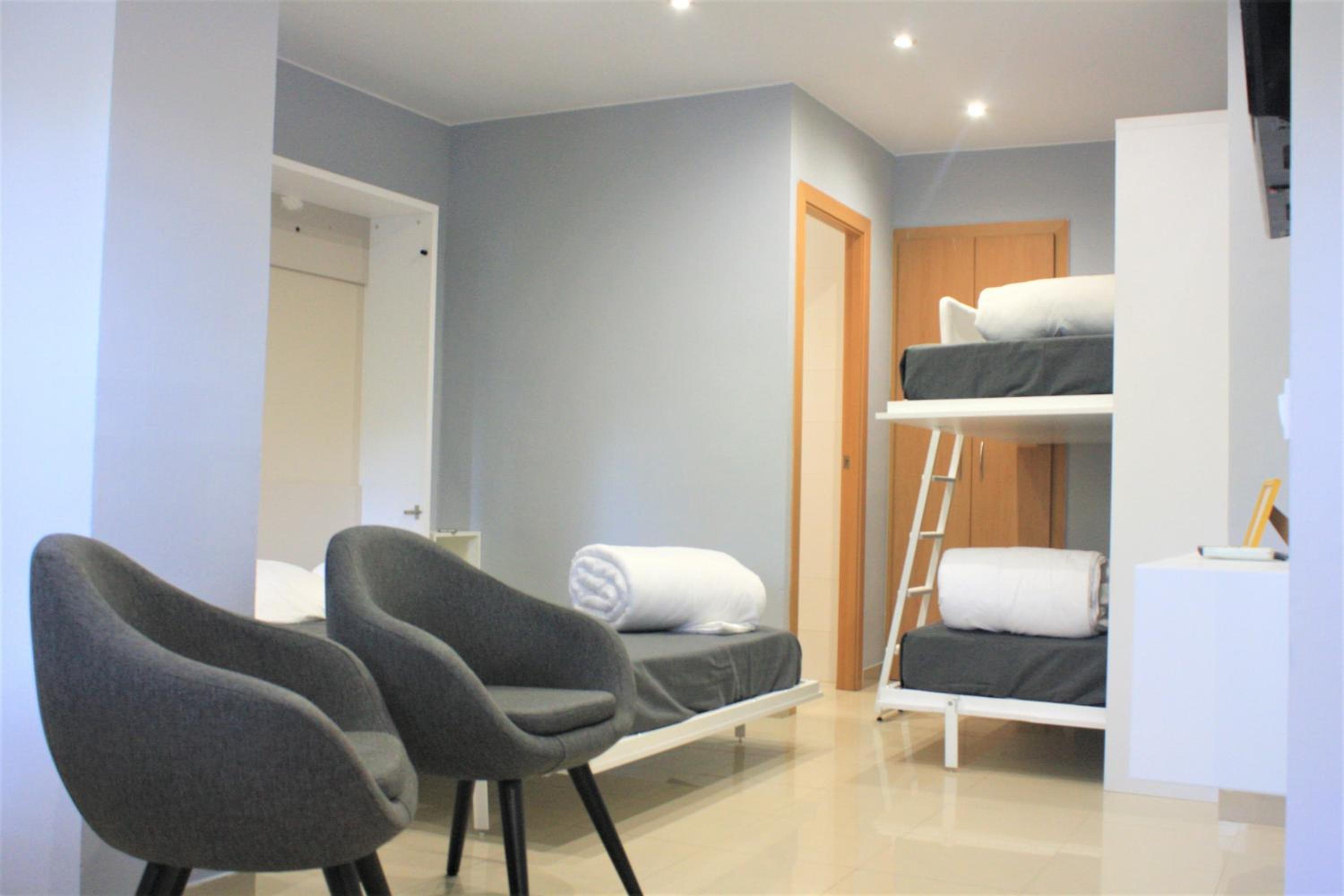 Alguera Hola Apartments