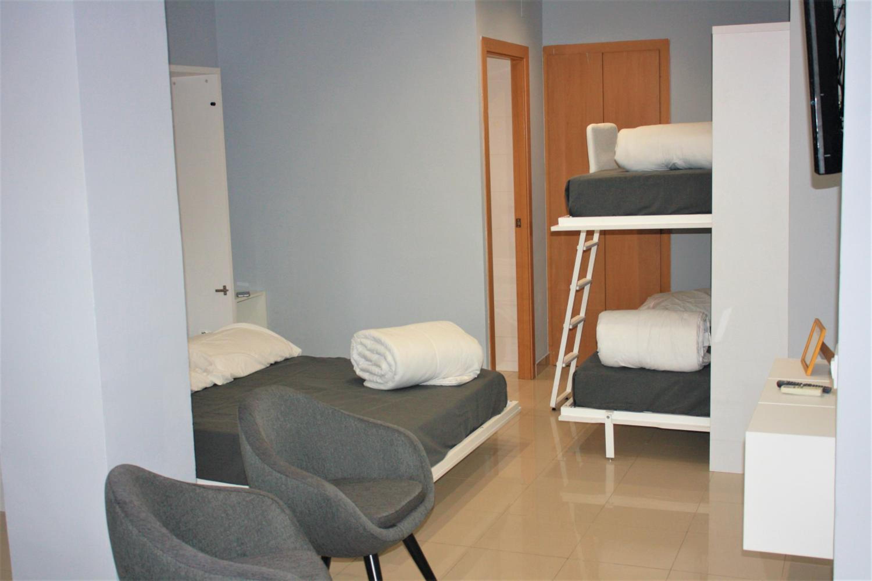 Alguera Hola Apartments