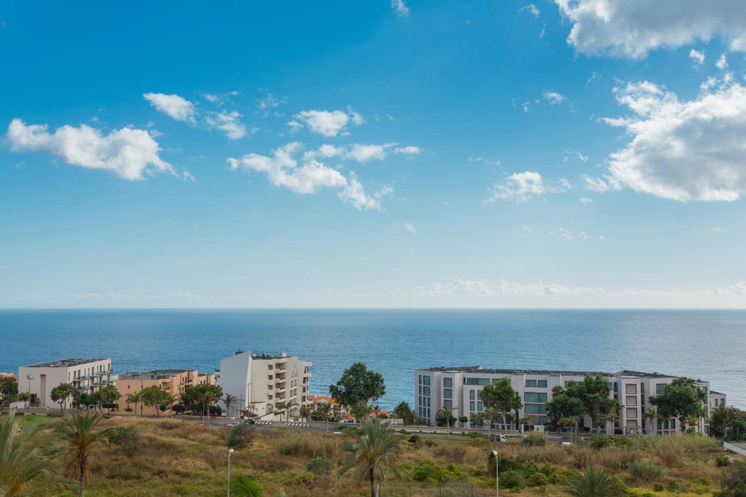FLH Funchal Sea View Apartment with Pool view 2