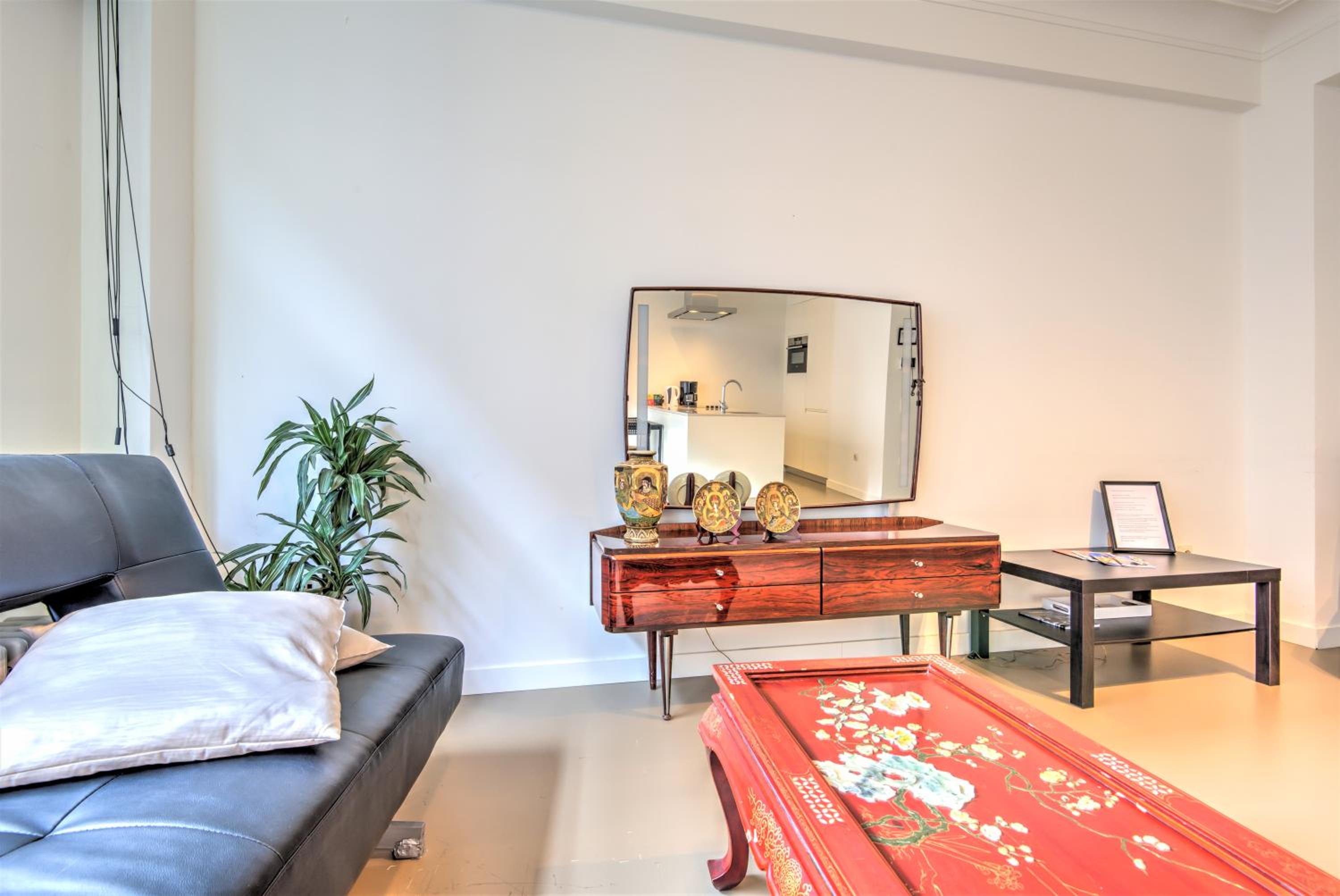 The Meir Lodge. Apartments in heart of Antwerp view 2