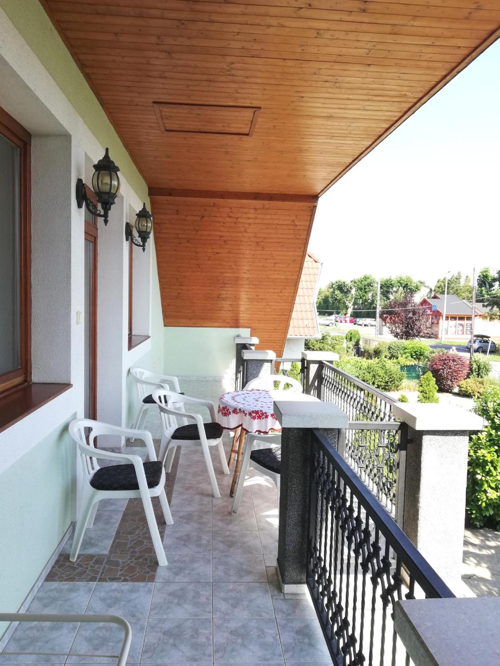 Édenkert Apartman