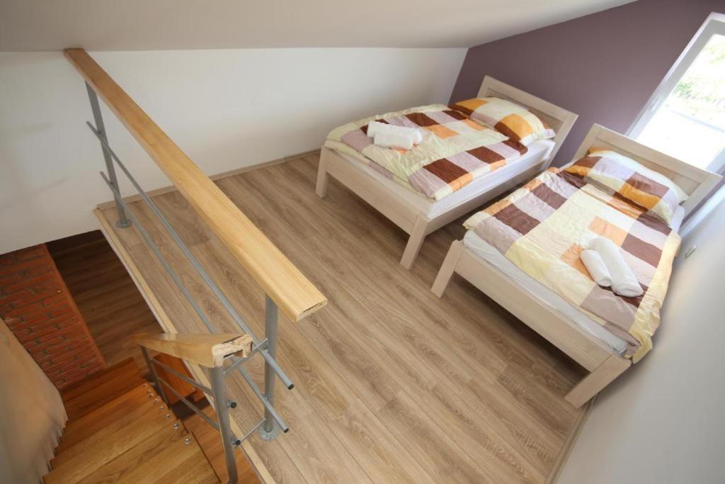 Apartments Rooms PAROMLIN CENTAR view 5
