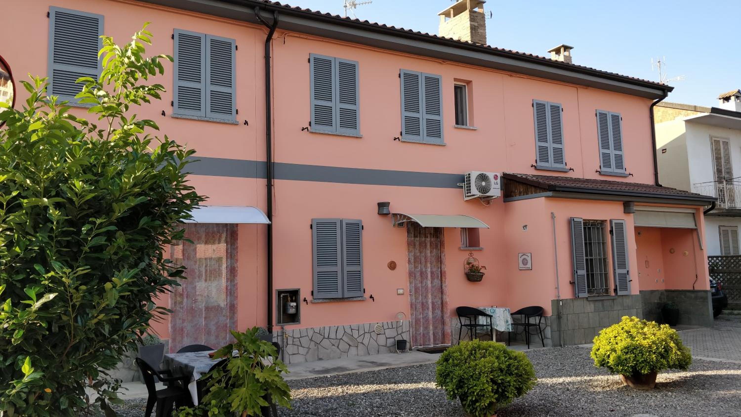 Marinella Guest House