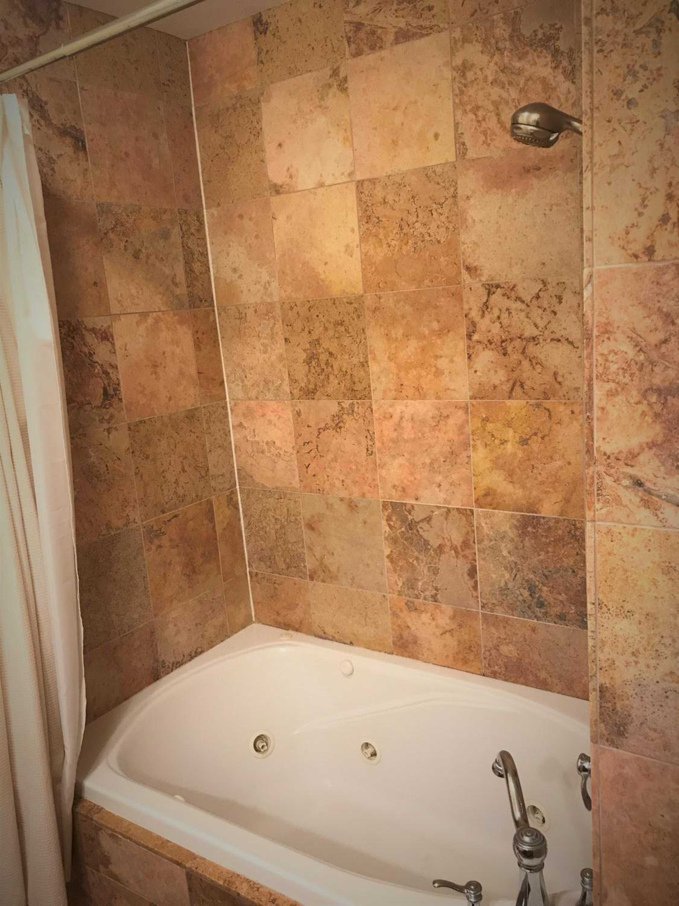Casa Blanca Inn and Suites