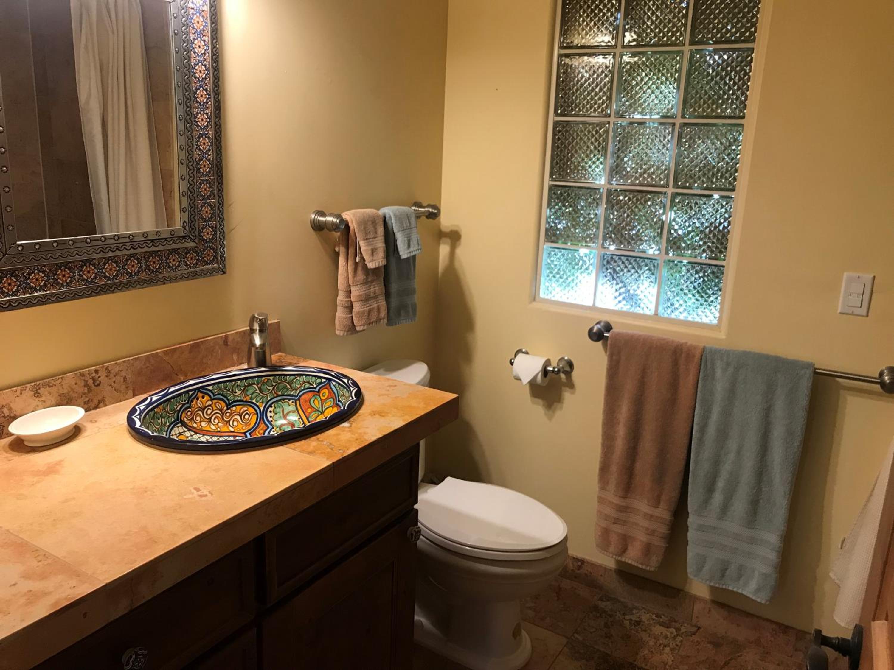 Casa Blanca Inn and Suites