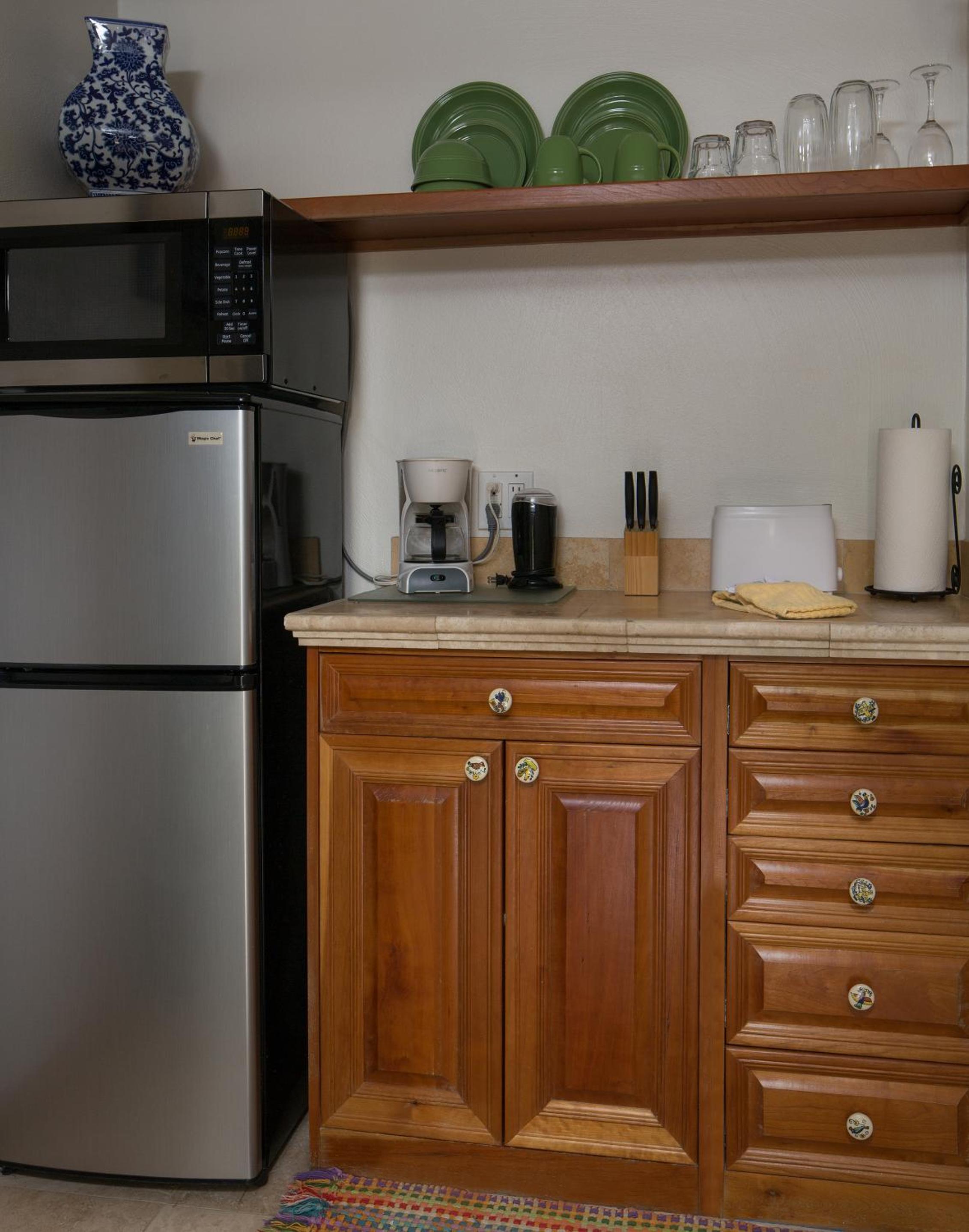 Casa Blanca Inn and Suites