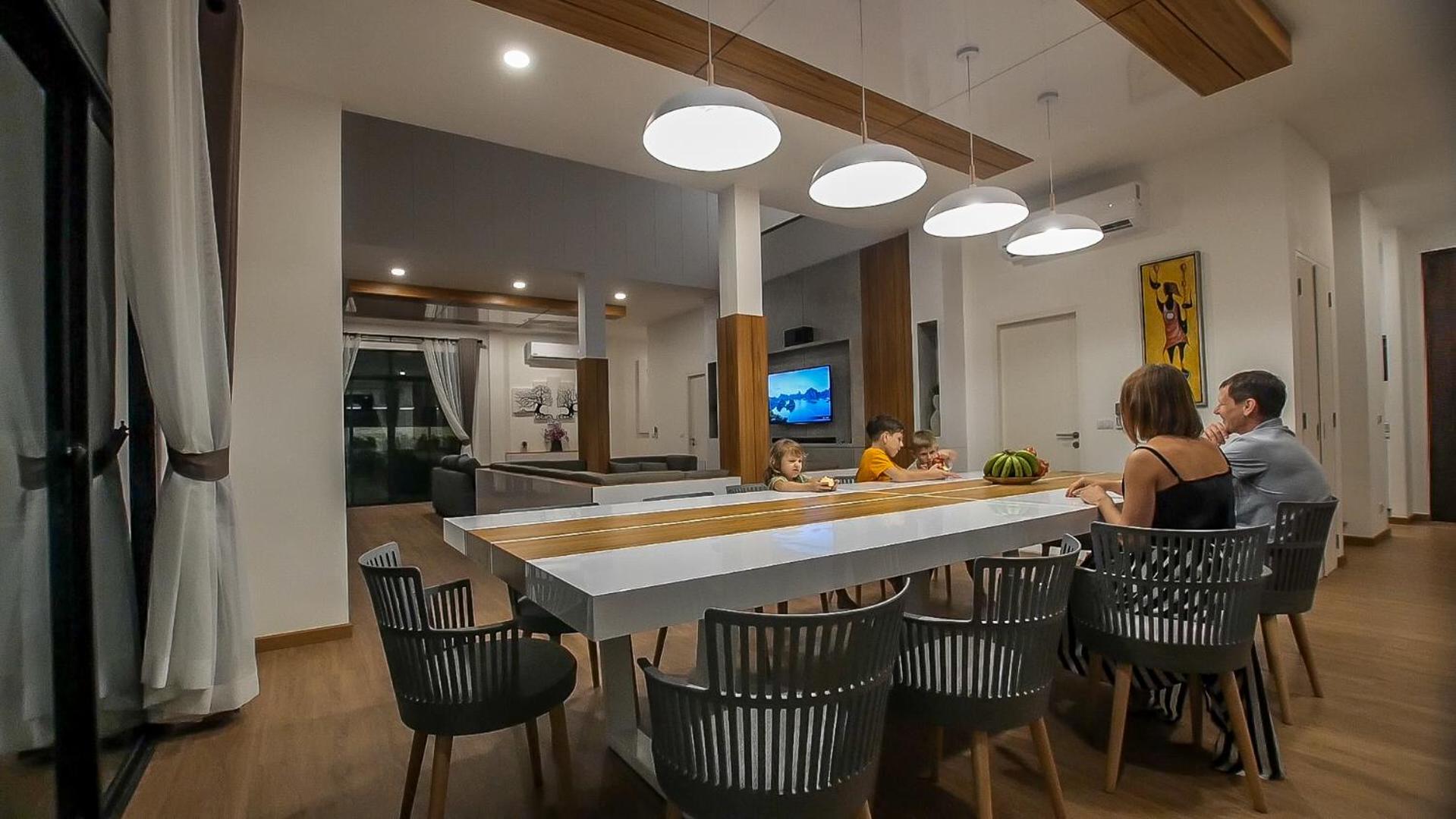 dining