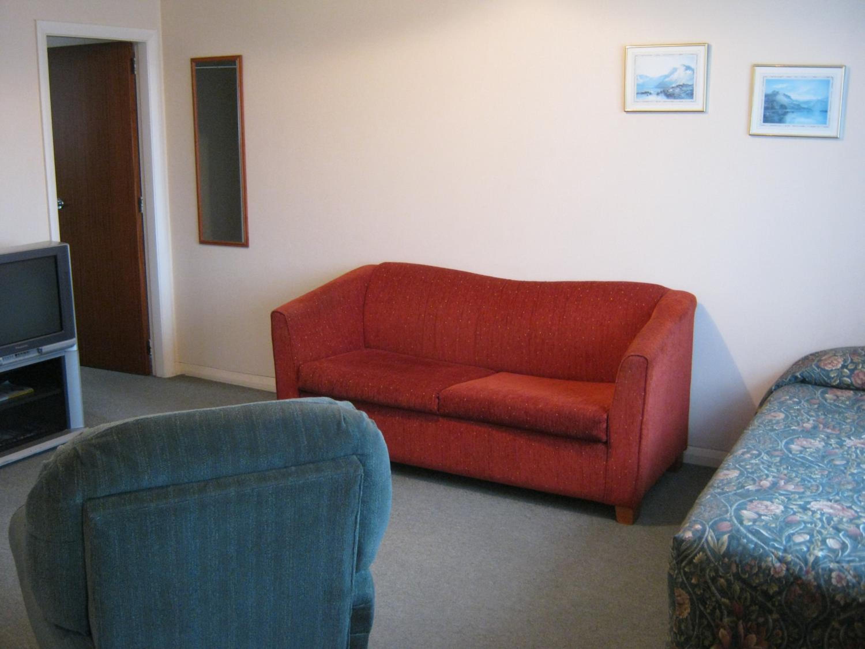 Blue Dolphin Motel