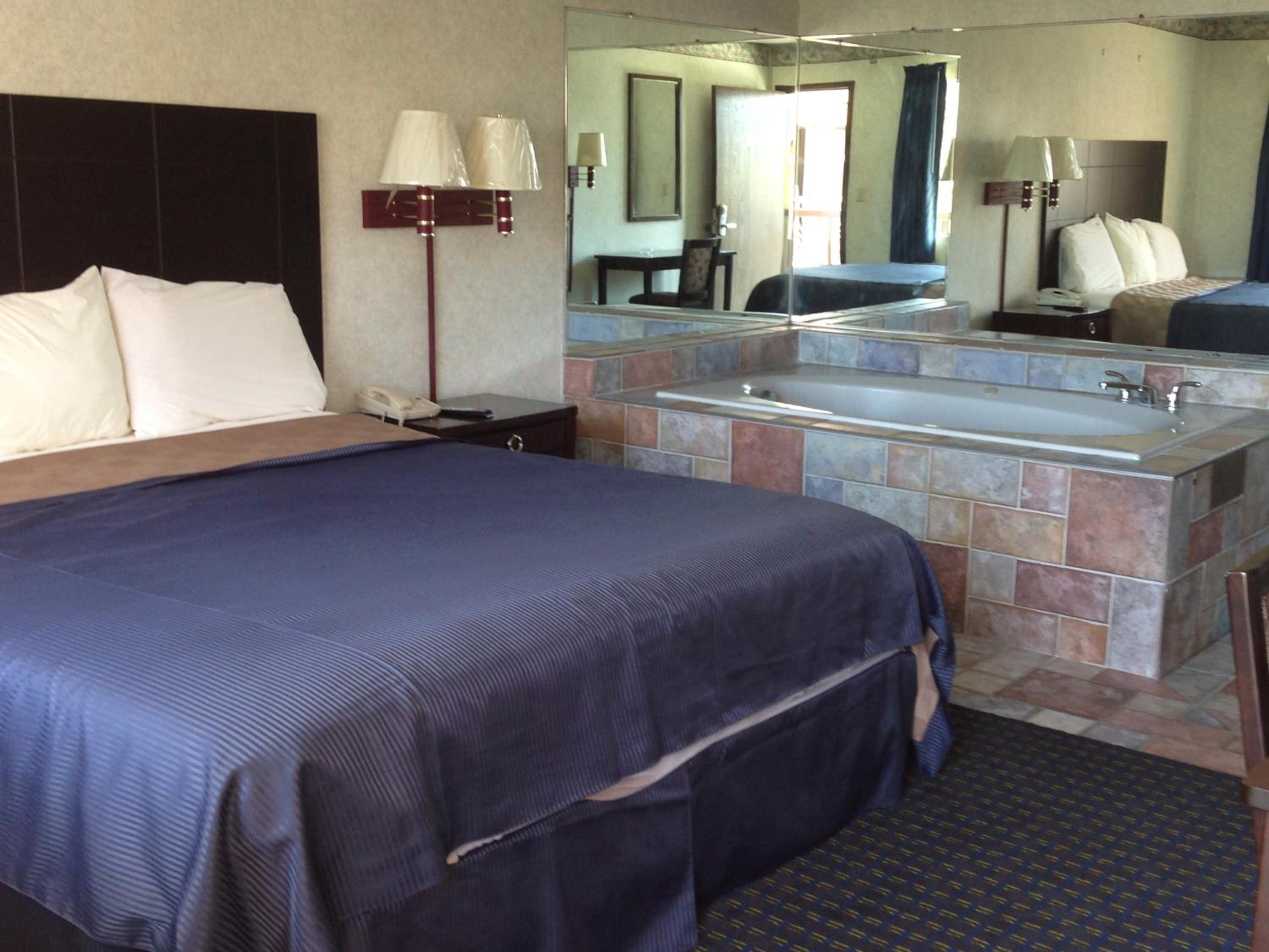 Del Amo Inn