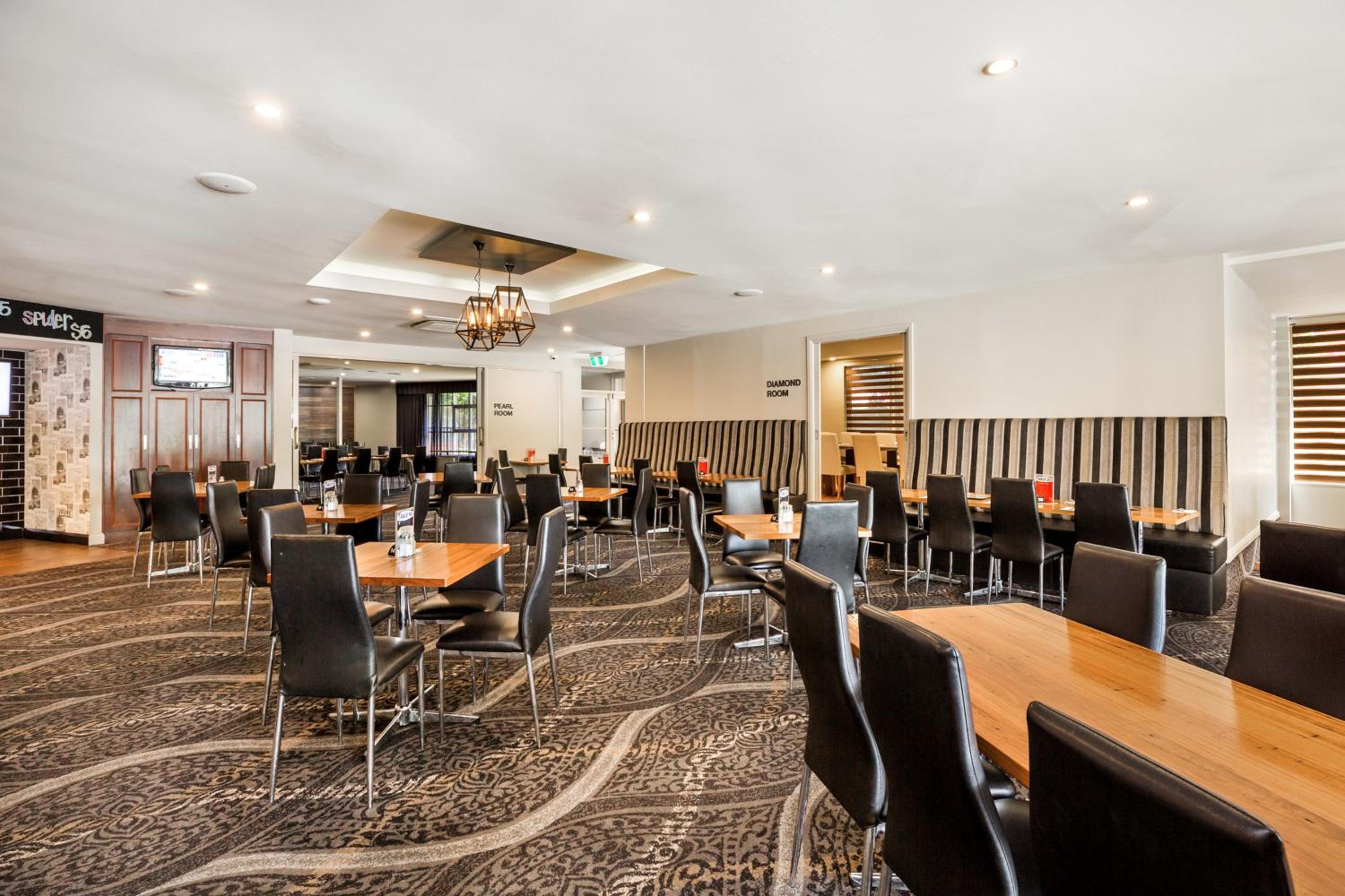 National Hotel Complex Bendigo