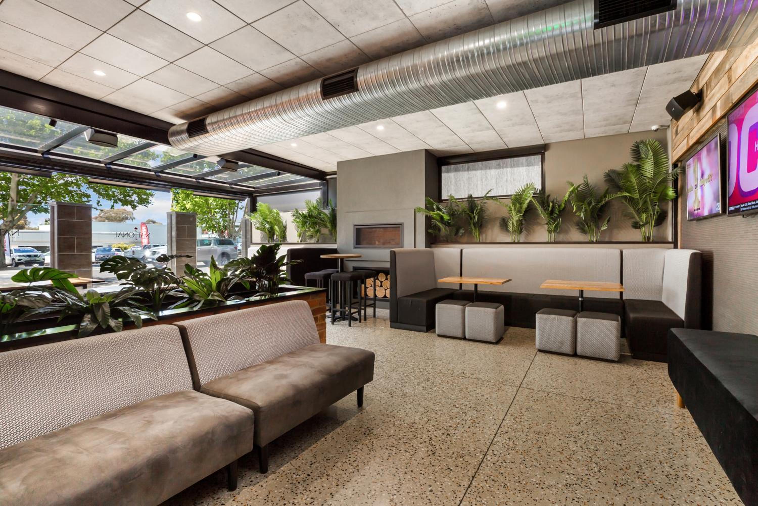 National Hotel Complex Bendigo