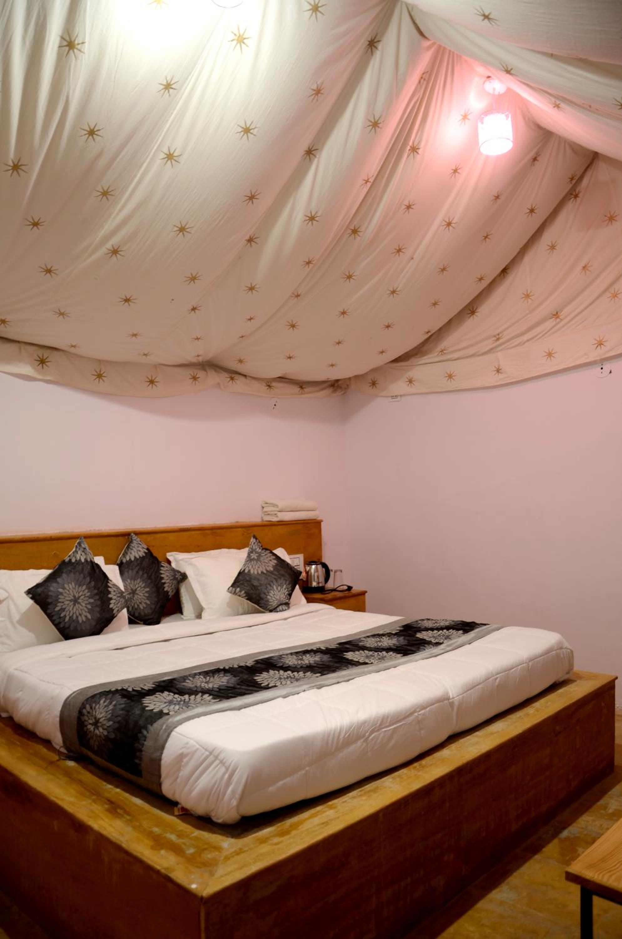 Jaisalmer Desert Camp Sam Sand