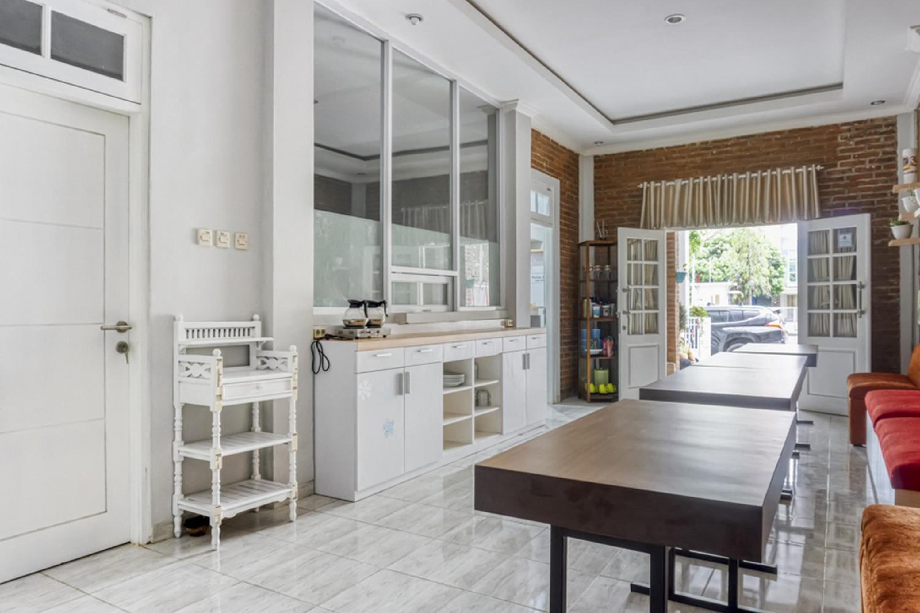 RedDoorz near Sindu Kusuma Edupark 2 view 2