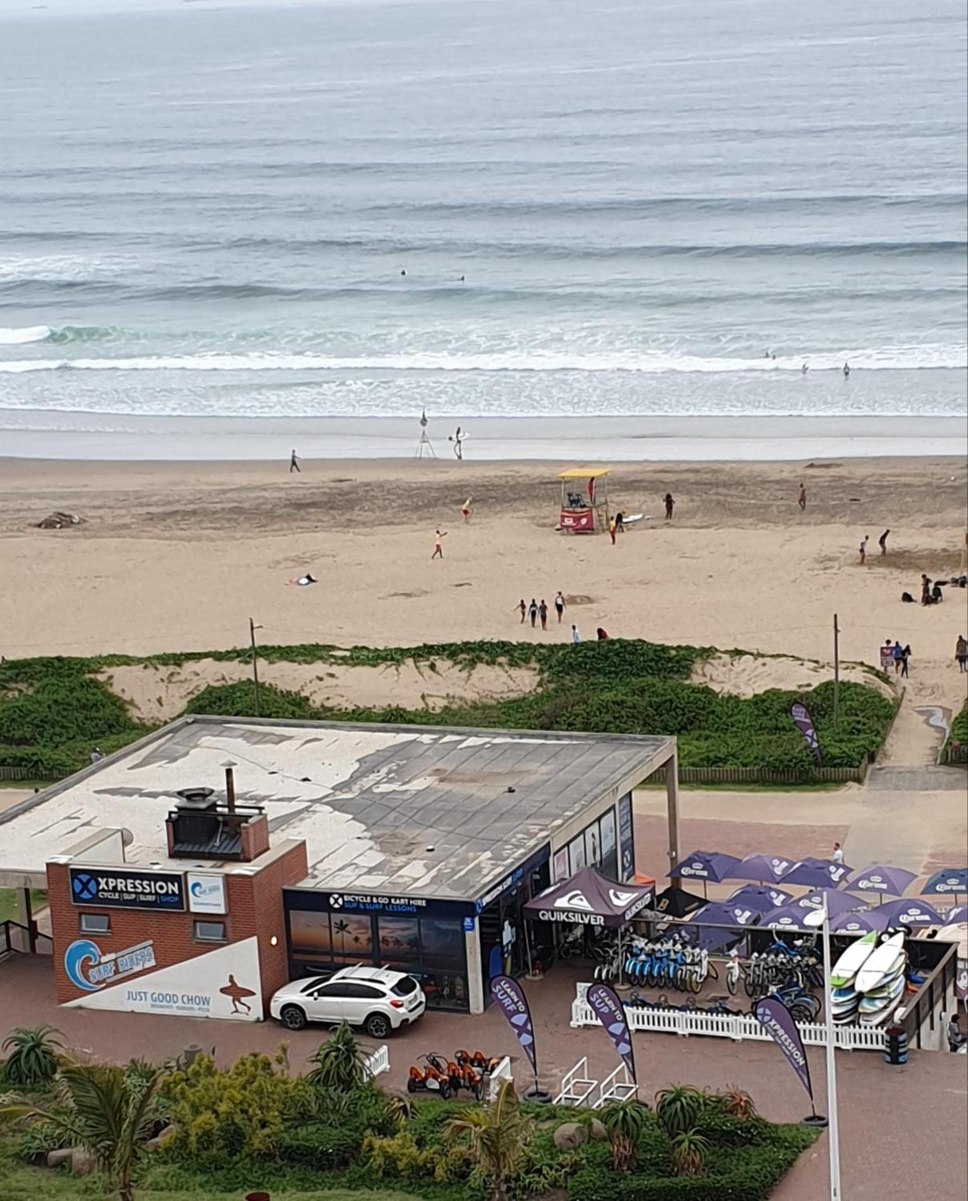 904 Tenbury Beach Apartment view 3